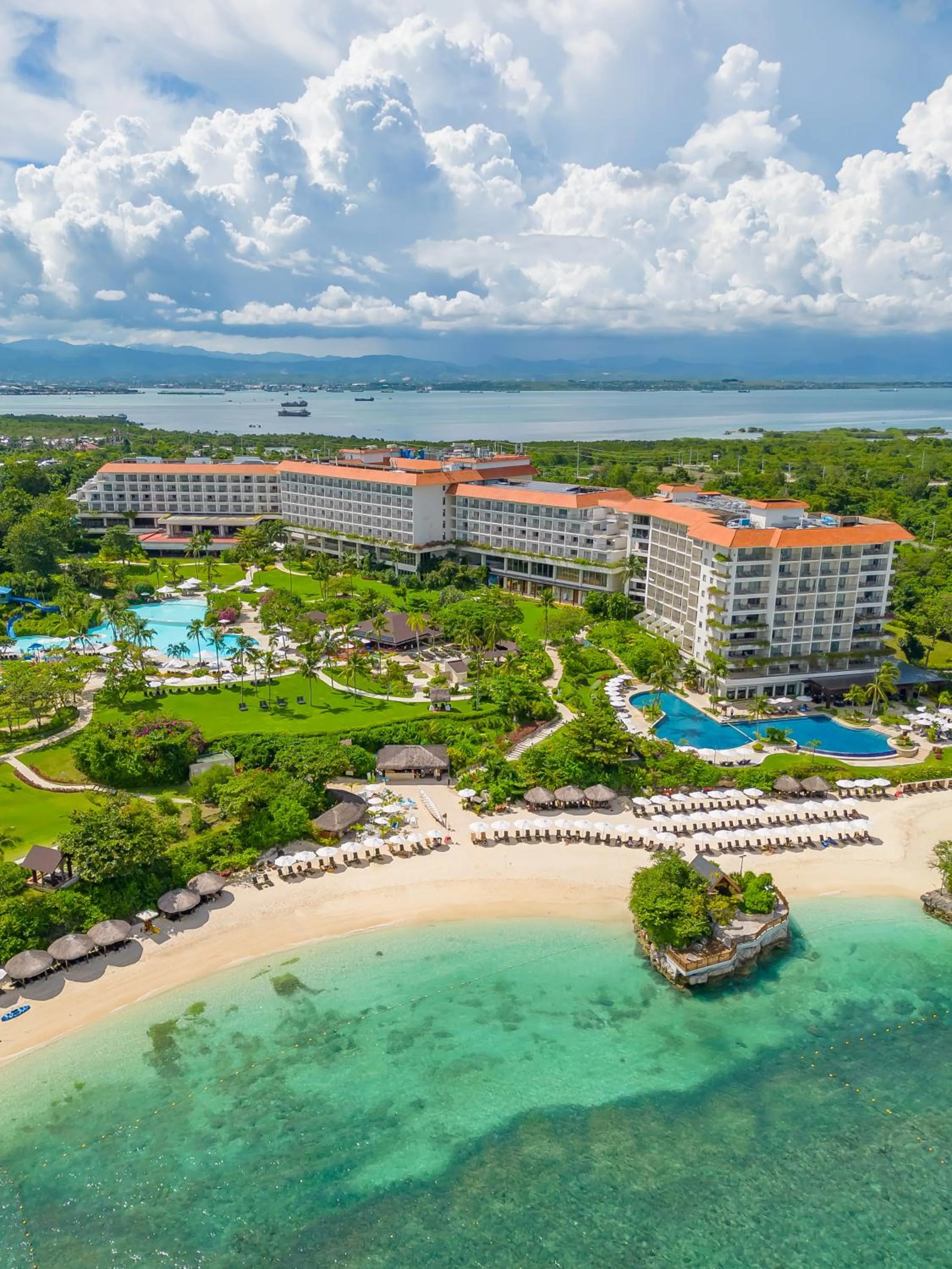Property building in Shangri-La Mactan, Cebu