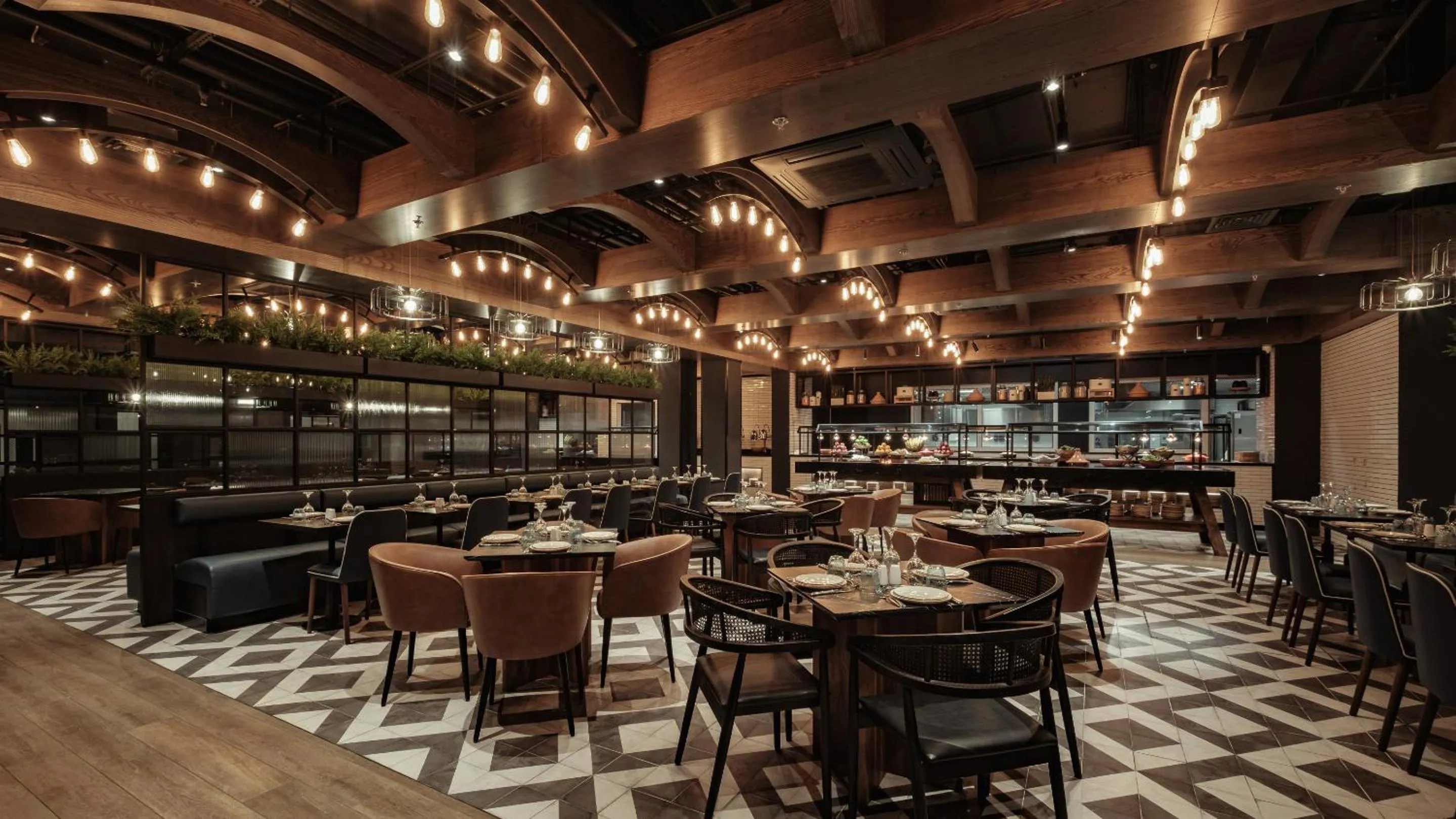 Restaurant/places to eat in AX ODYCY Hotel