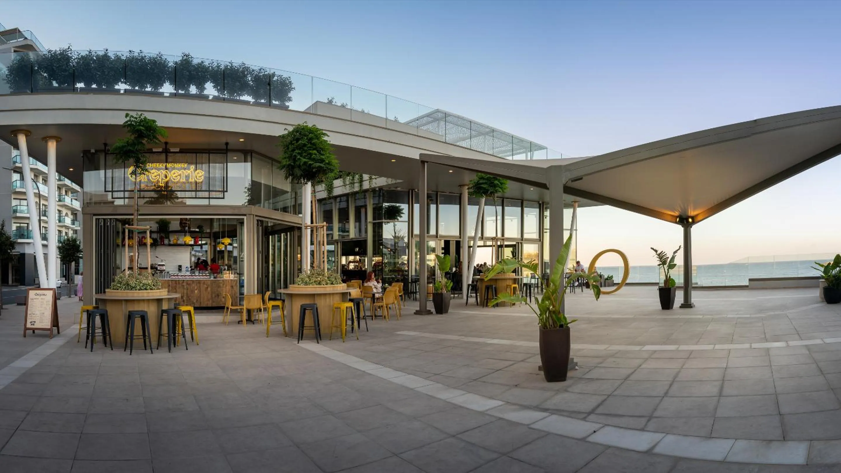 Restaurant/places to eat in AX ODYCY Hotel