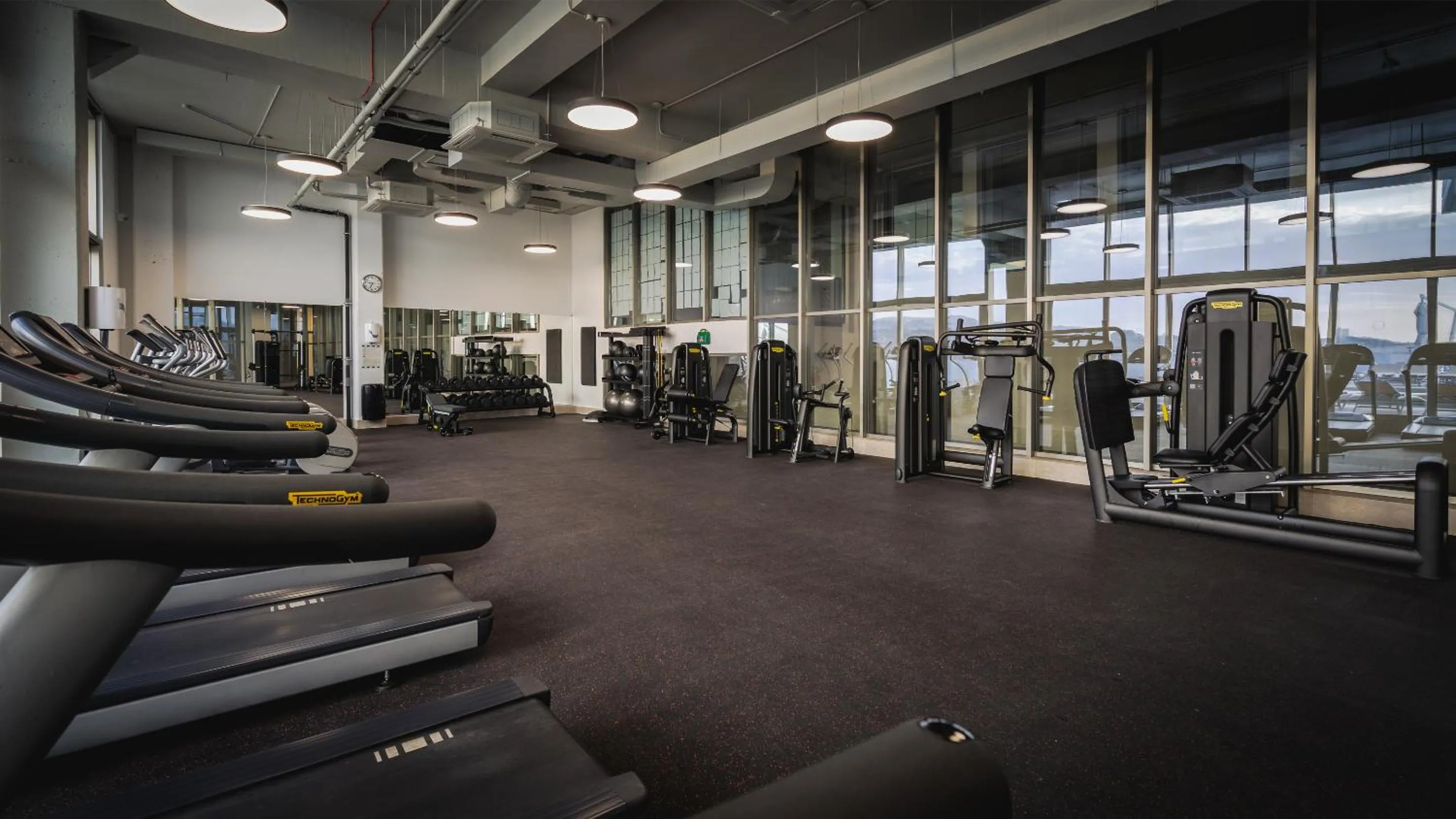 Fitness centre/facilities in AX ODYCY Hotel