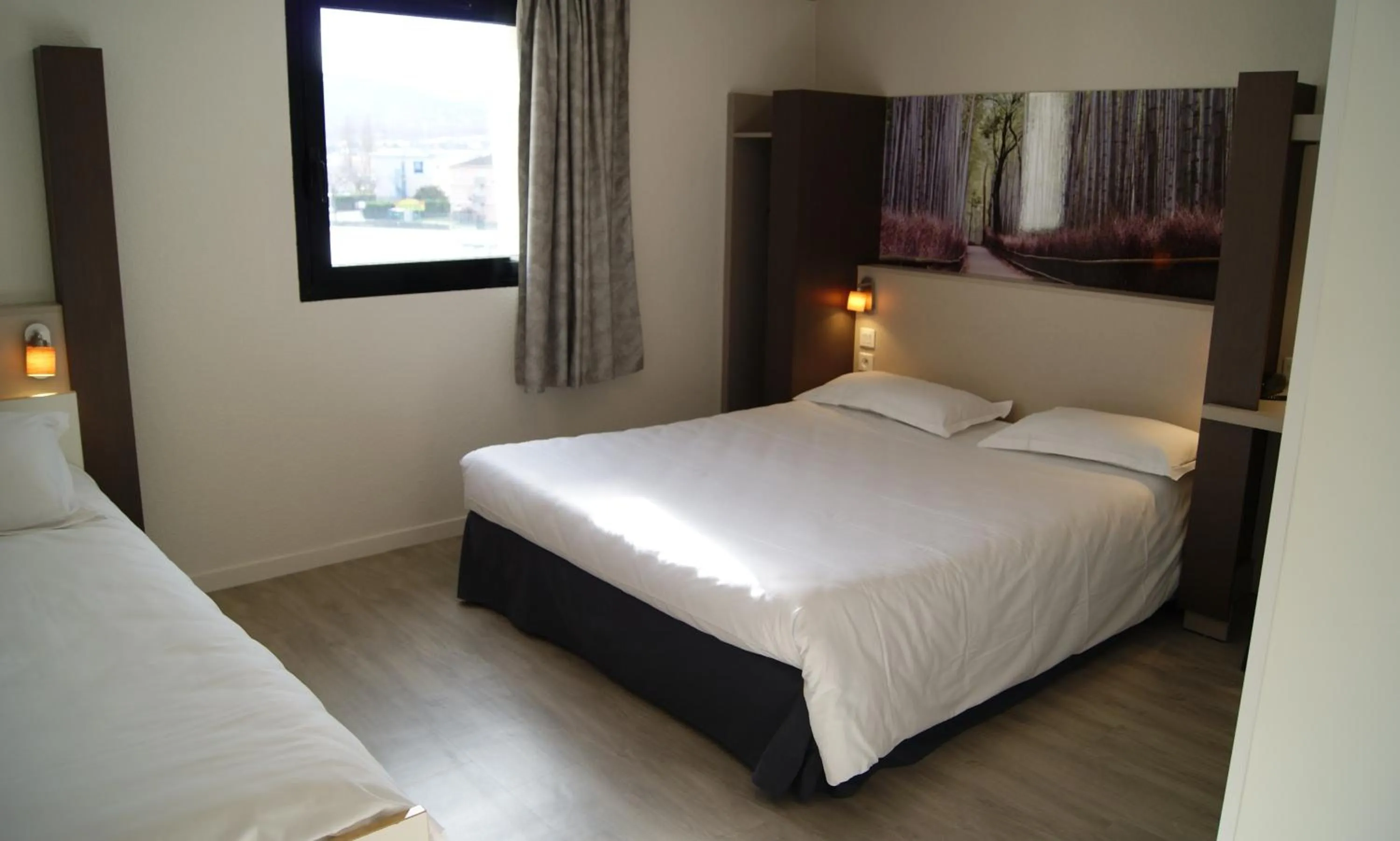 Day, Bed in The Originals City, Hôtel Clermont-Ferrand Sud Aubière