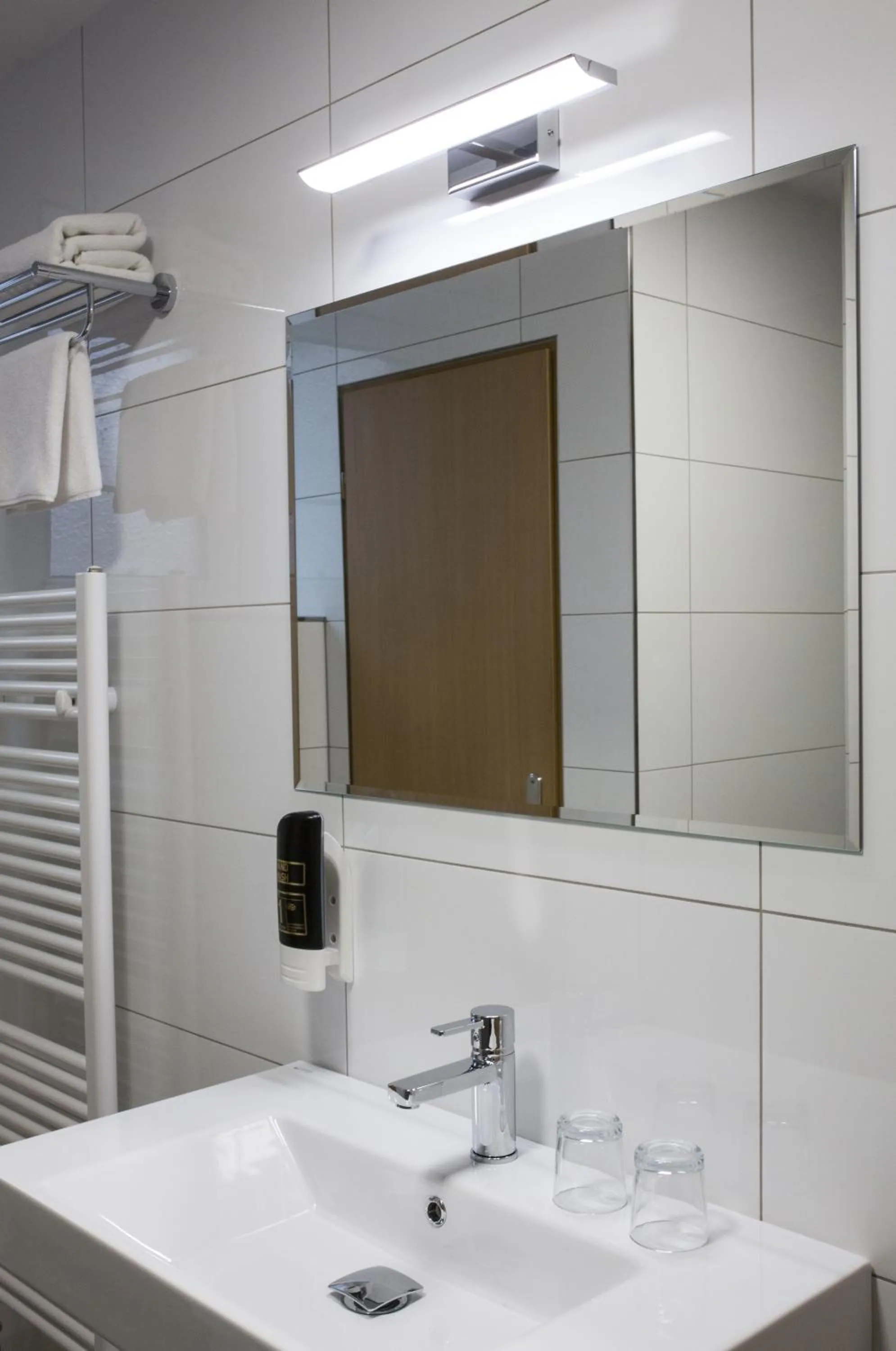 Bathroom in Hotel Atrium