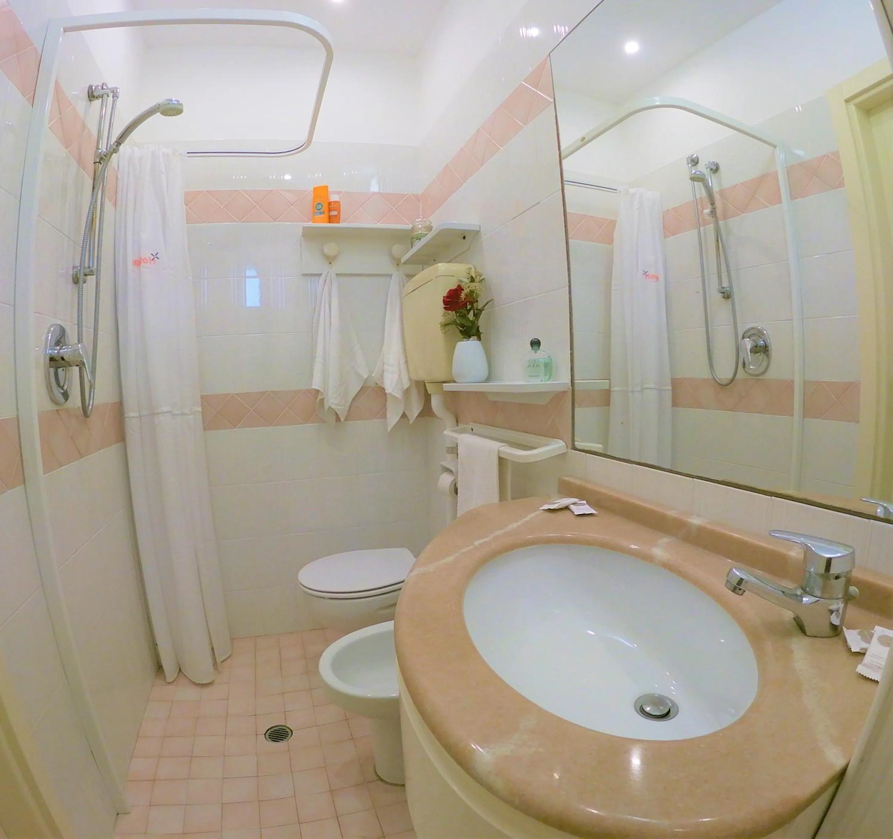 Bathroom in Hotel Holland