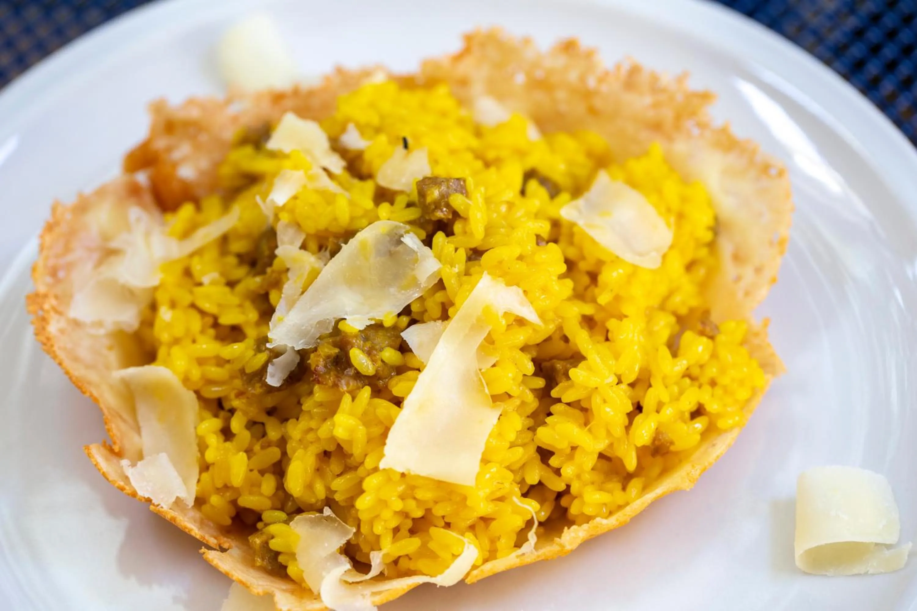 Lunch in Hotel Holland