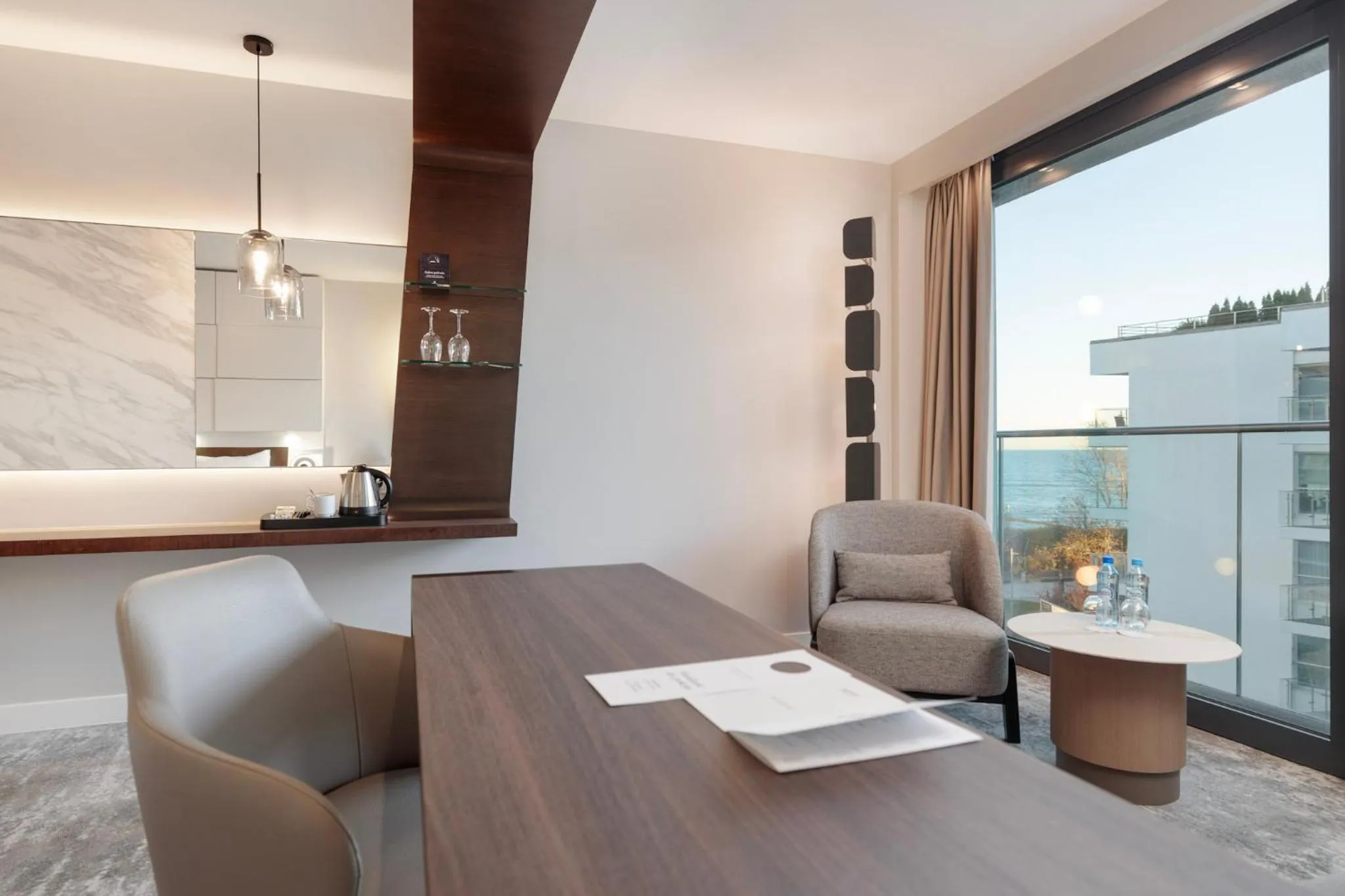 Living room in Marine Hotel by Zdrojowa