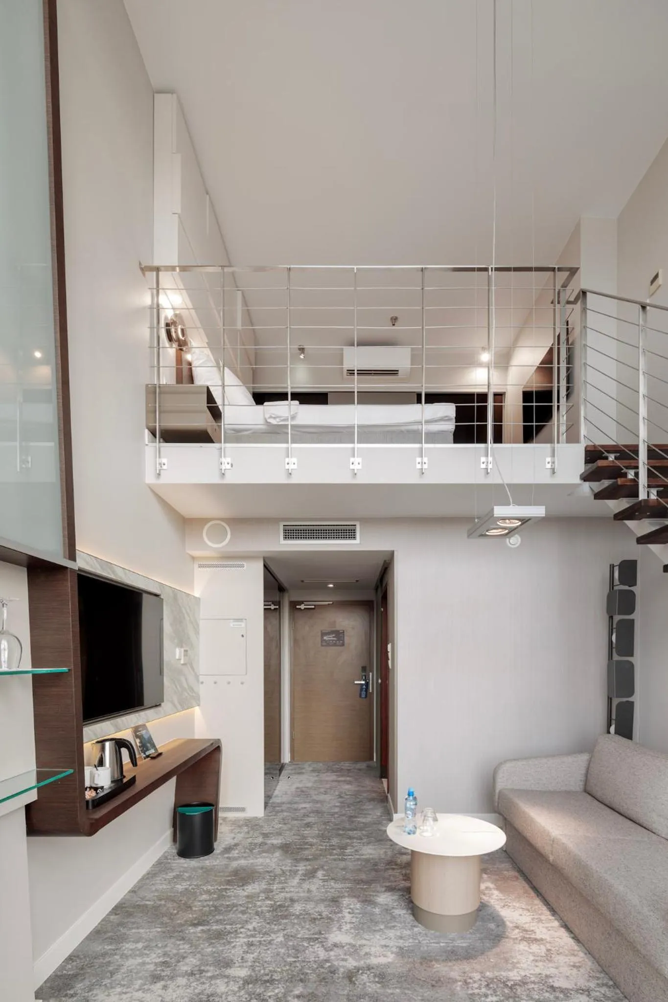 Living room in Marine Hotel by Zdrojowa