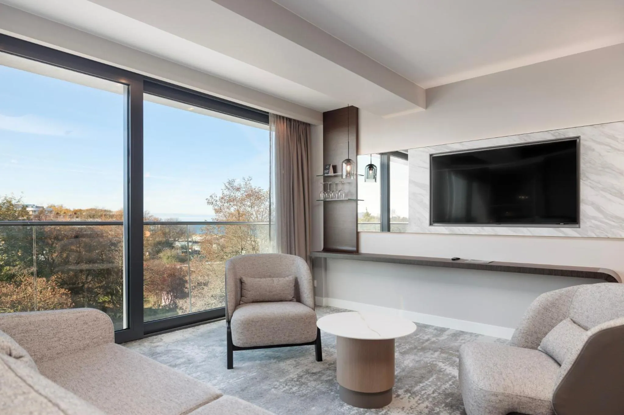 TV and multimedia in Marine Hotel by Zdrojowa