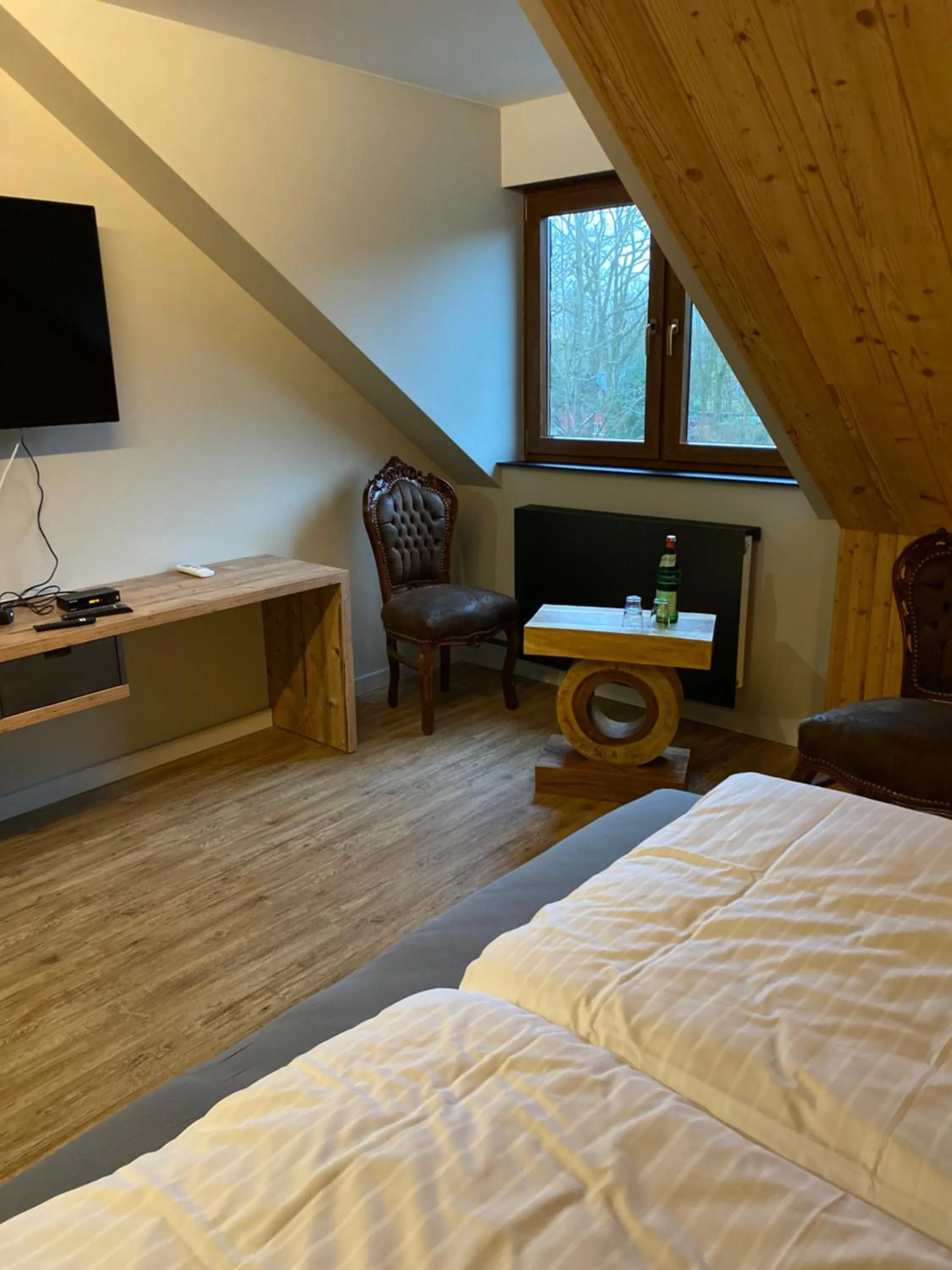 Photo of the whole room, Bed in Das kleine Landhotel