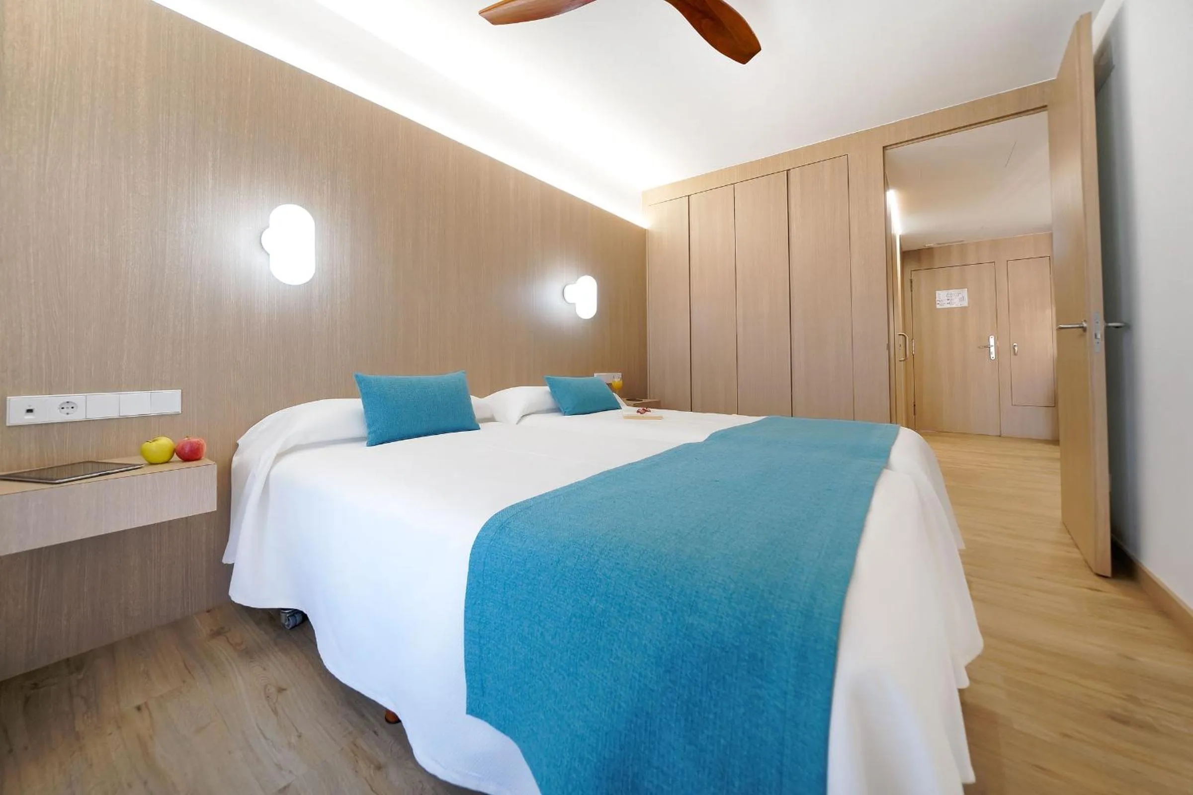 Bed in Hotel Parque La Paz