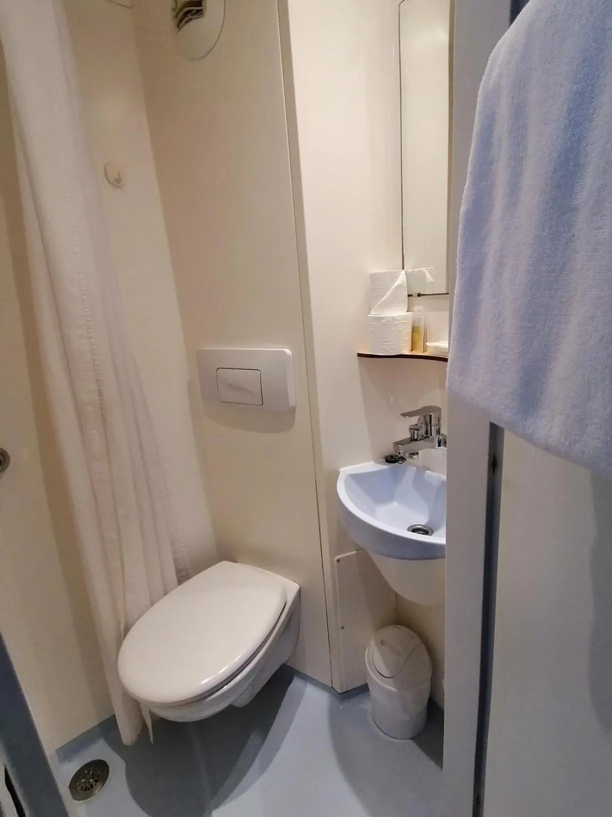 Shower in FastHotel Montpellier Ouest - Un Hôtel FH Classic