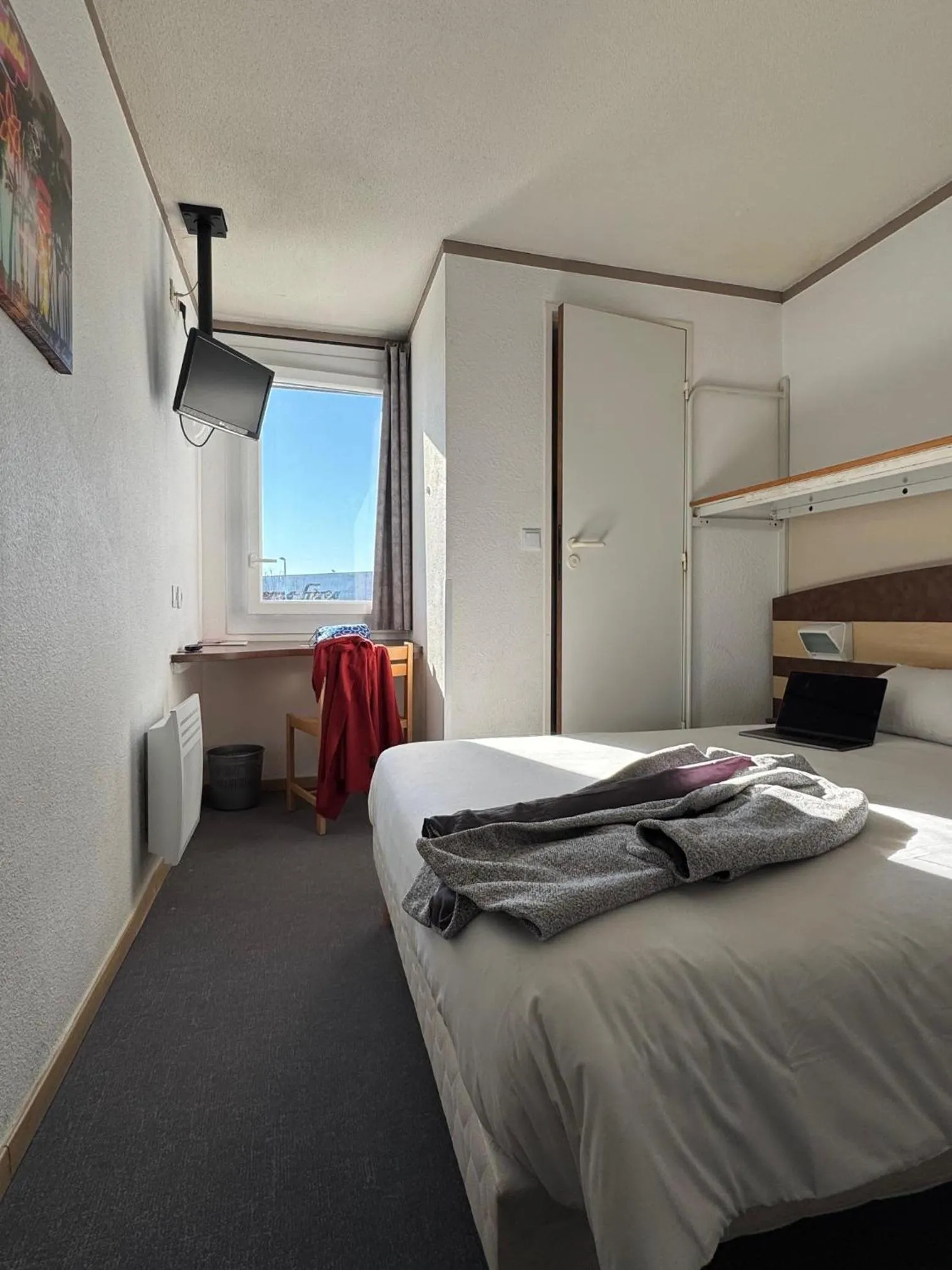 Property building, Bed in FastHotel Montpellier Ouest - Un Hôtel FH Classic