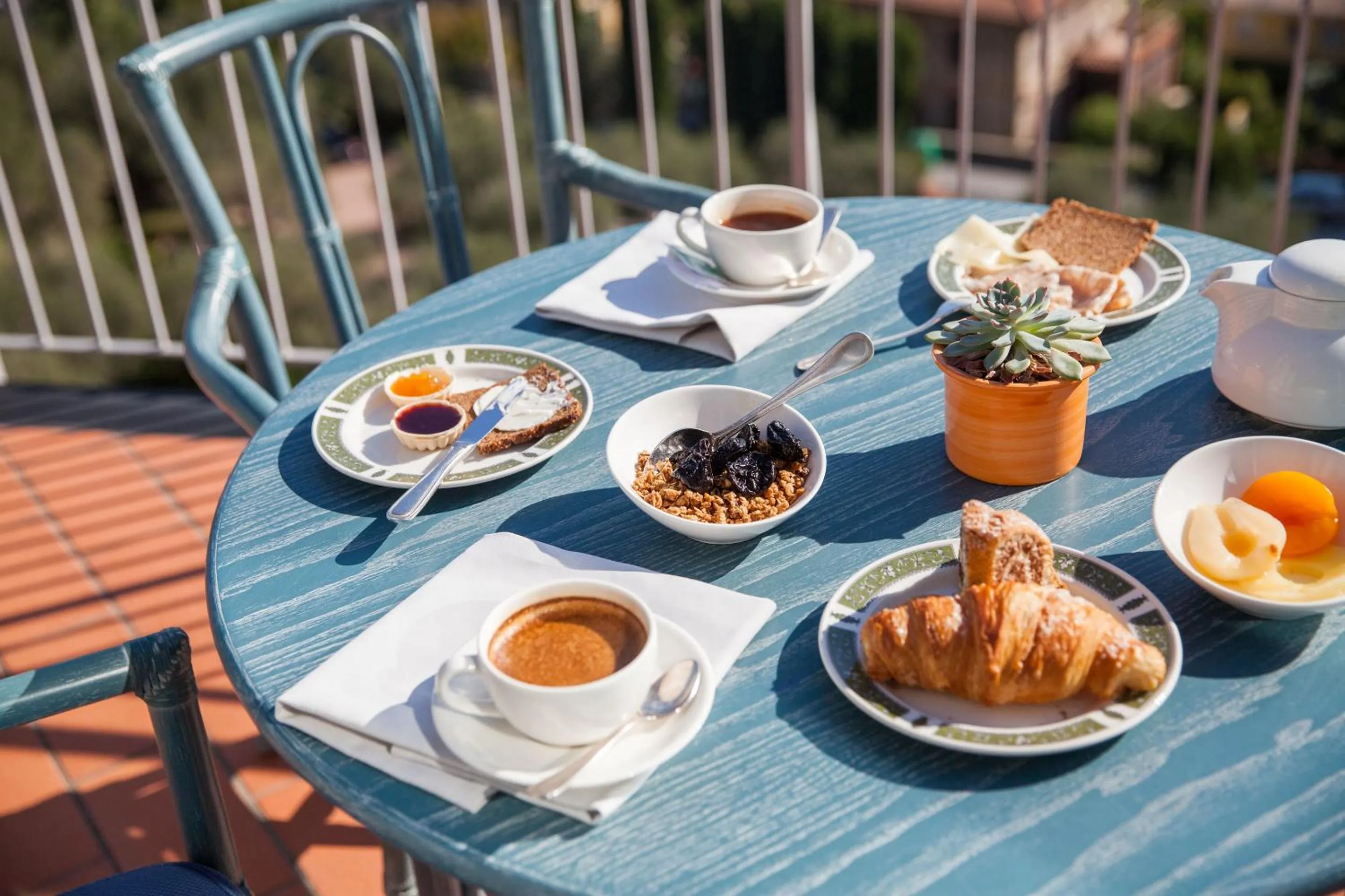 Breakfast in Hotel Metropol