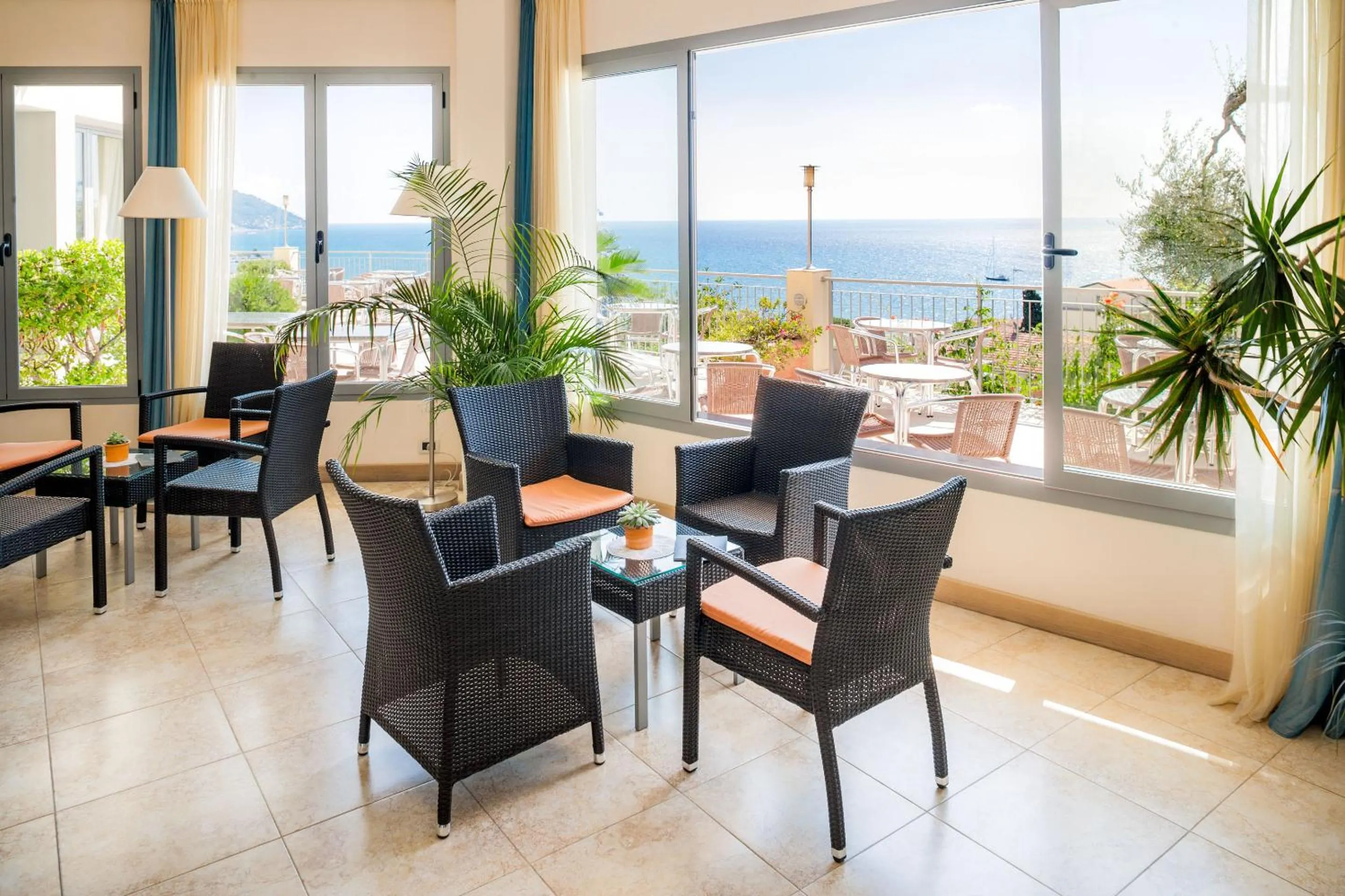 Lobby or reception in Hotel Metropol