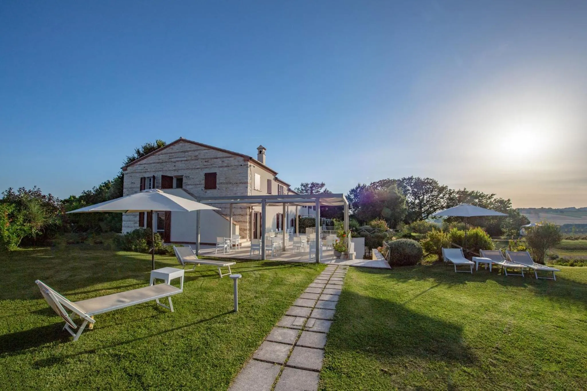 Property building in Agromarino