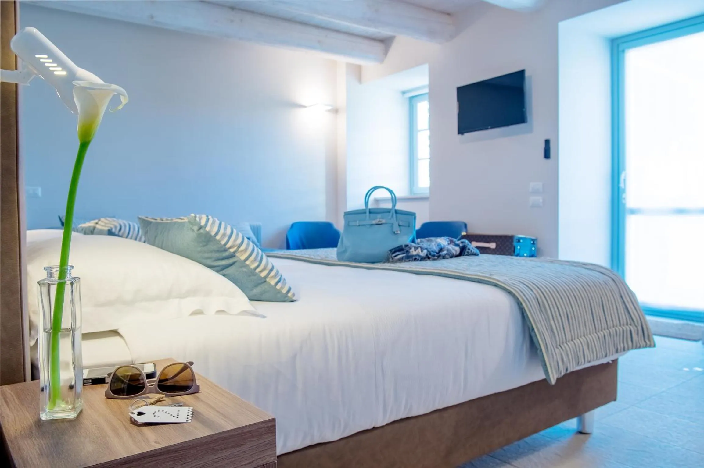 Photo of the whole room, Bed in Agromarino