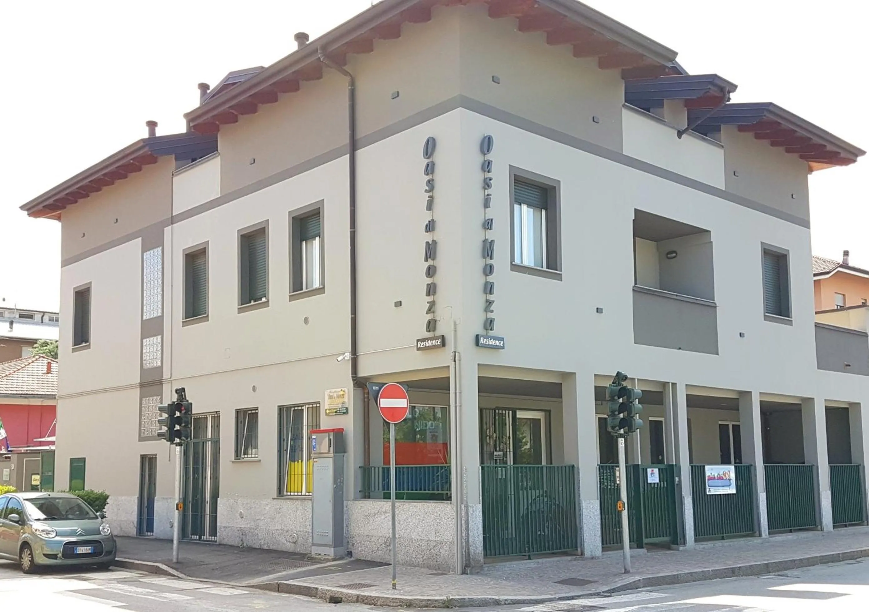 Property building in Residence Oasi Di Monza