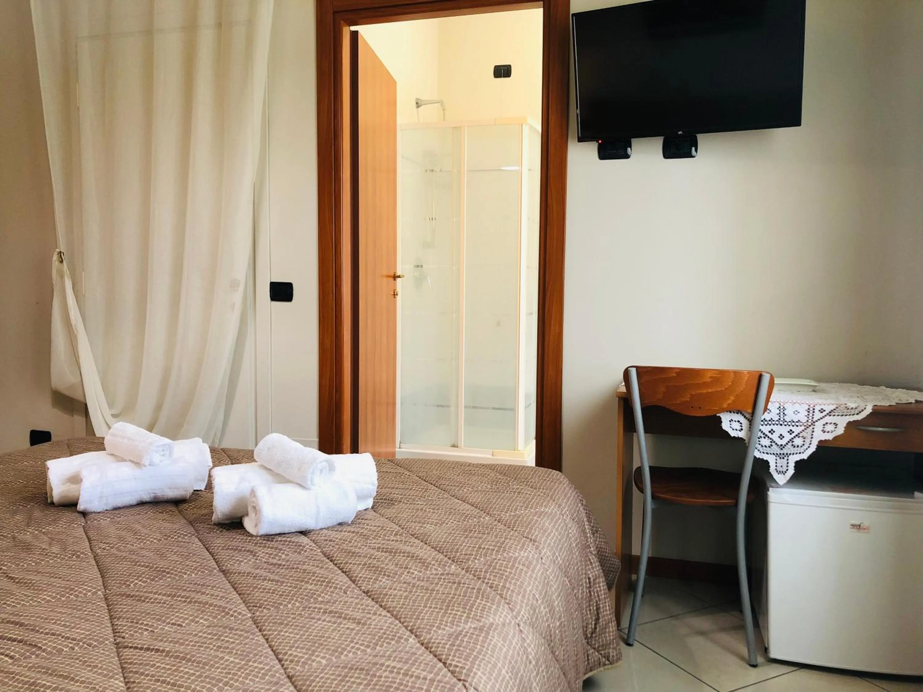 TV and multimedia, Bed in Residence Oasi Di Monza