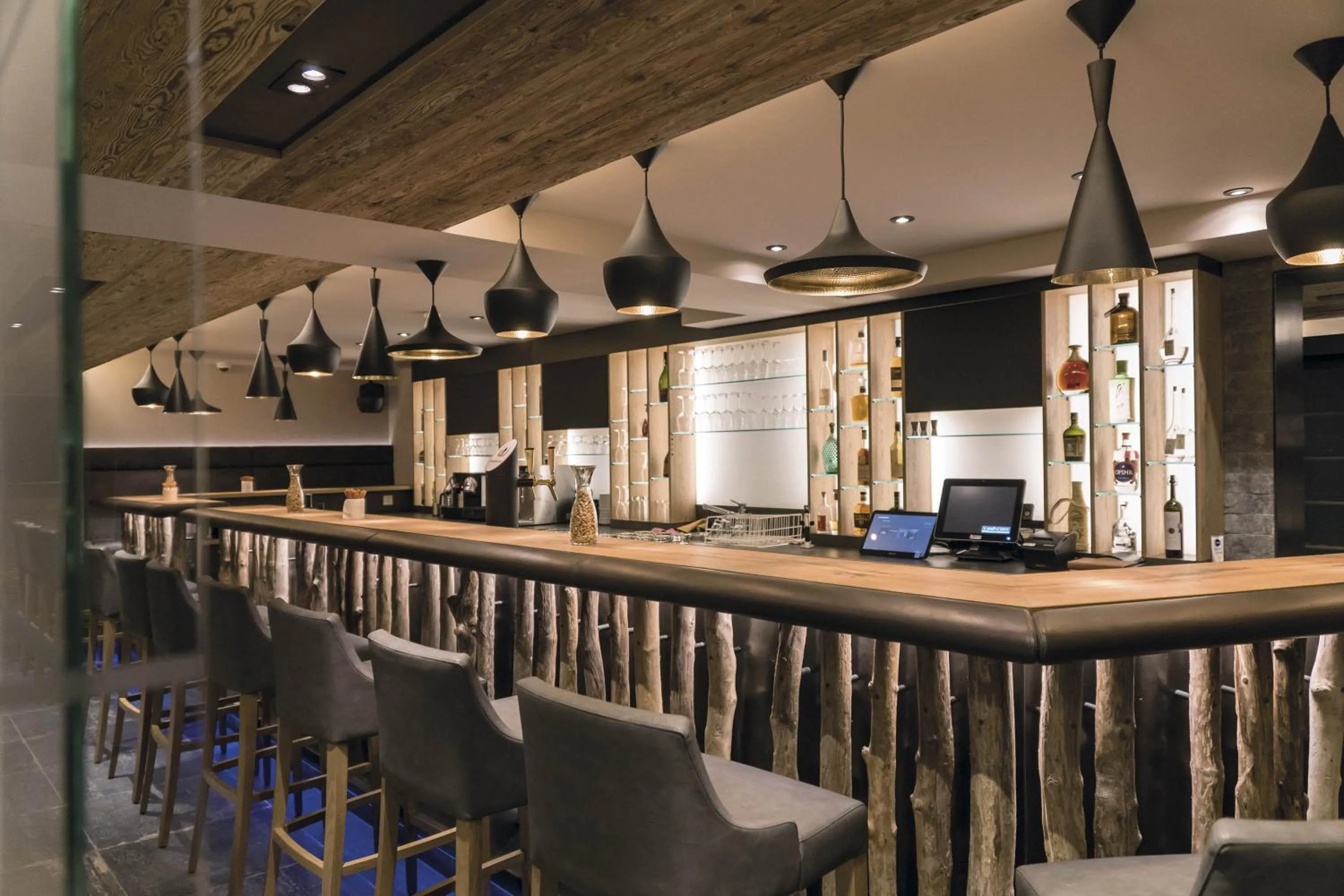 Lounge or bar in Hotel des Alpes