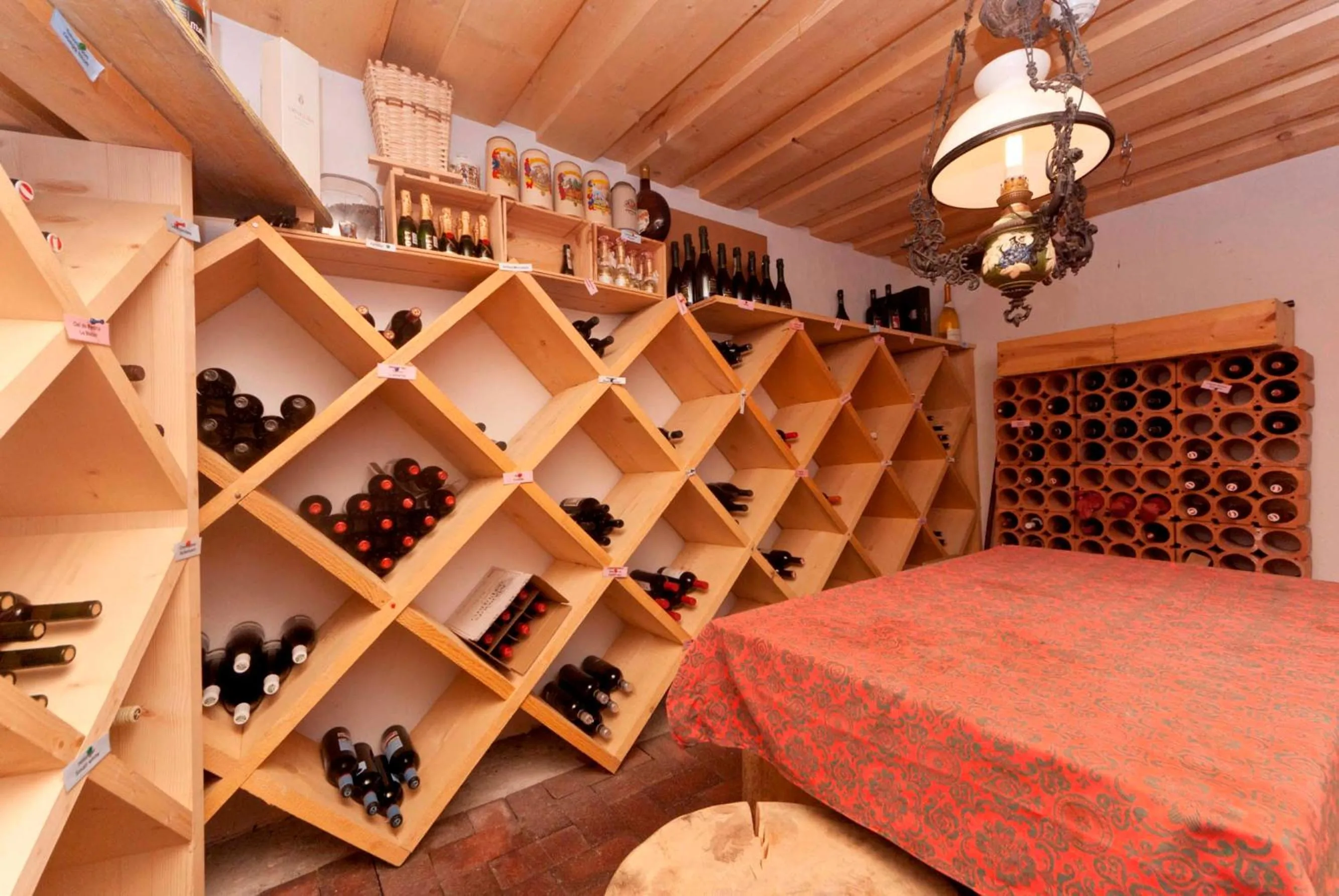 Other, Bed in Hotel des Alpes