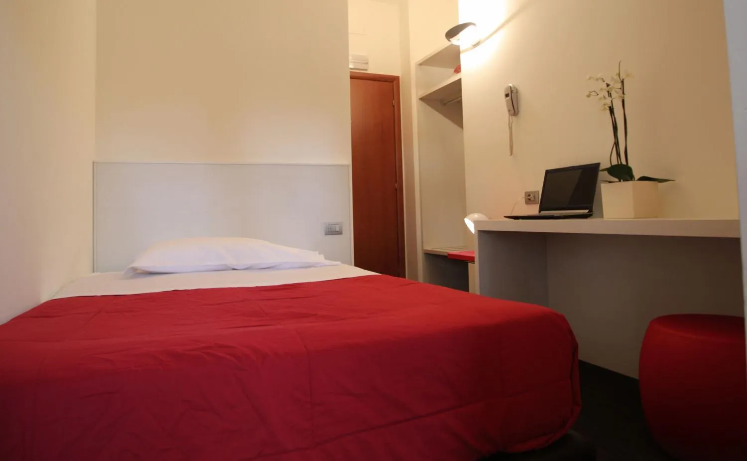 Bed in Hotel Firenze