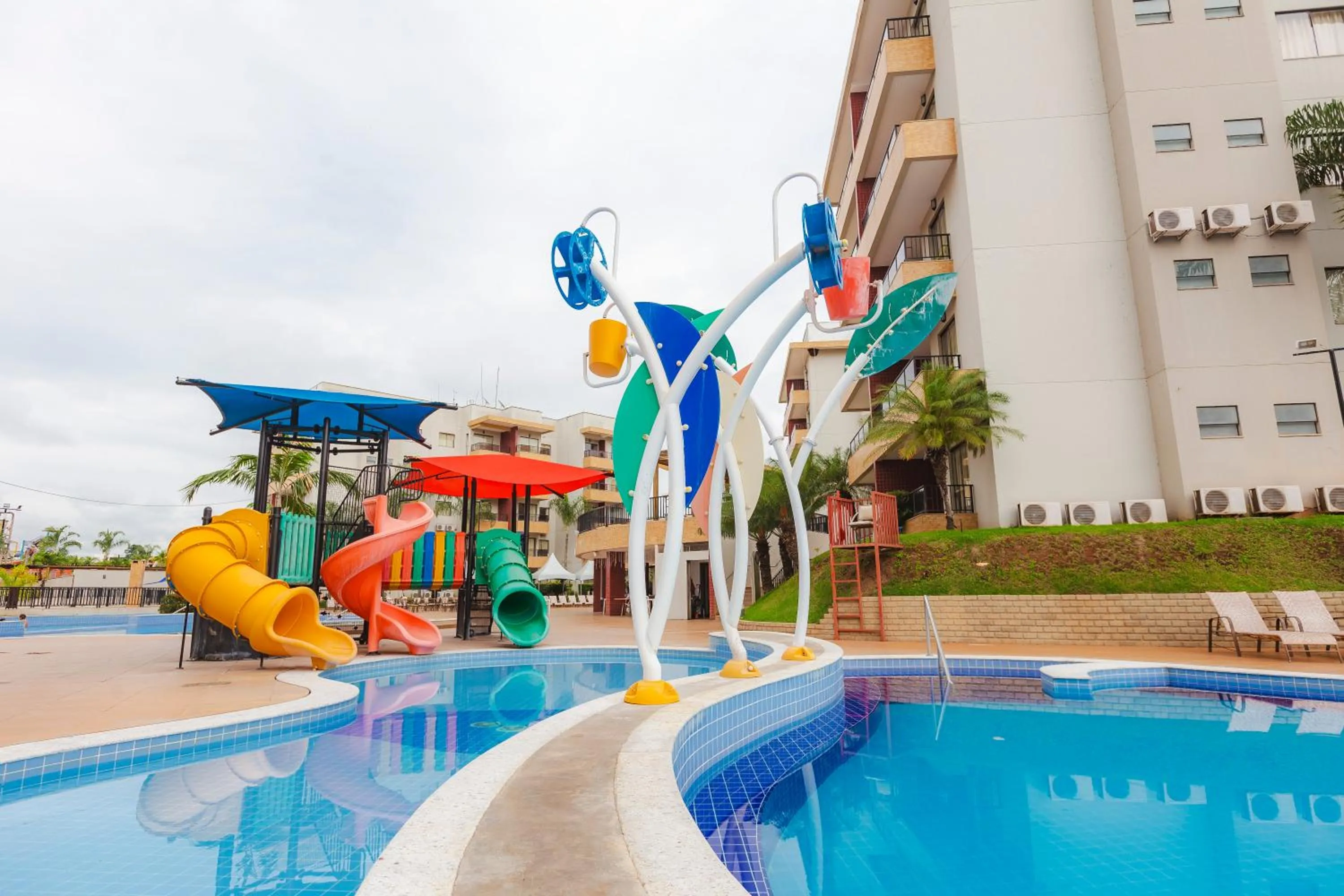 Swimming pool in Marina Flat - OFICIAL