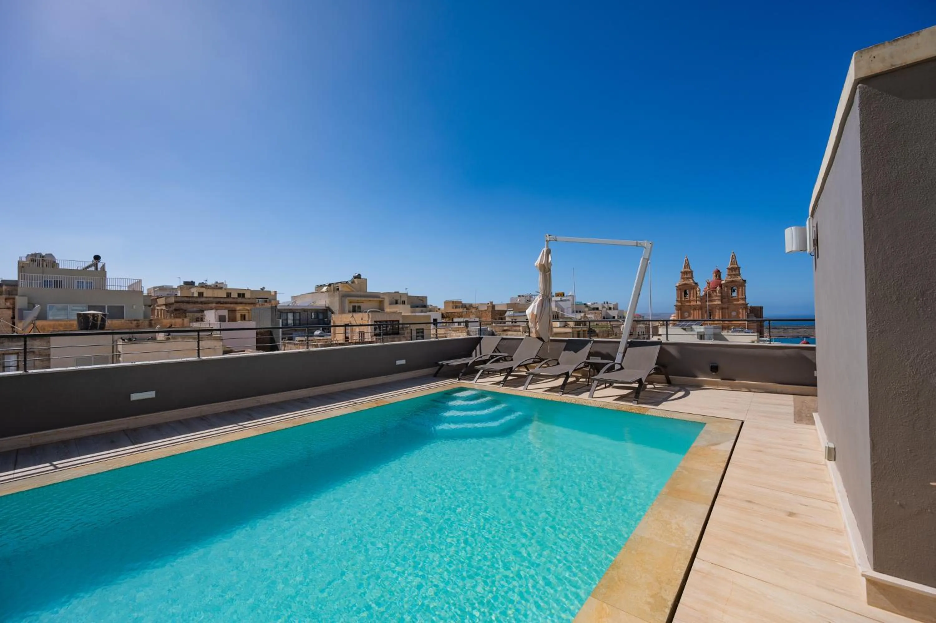 Day in Maritim Antonine Hotel & Spa