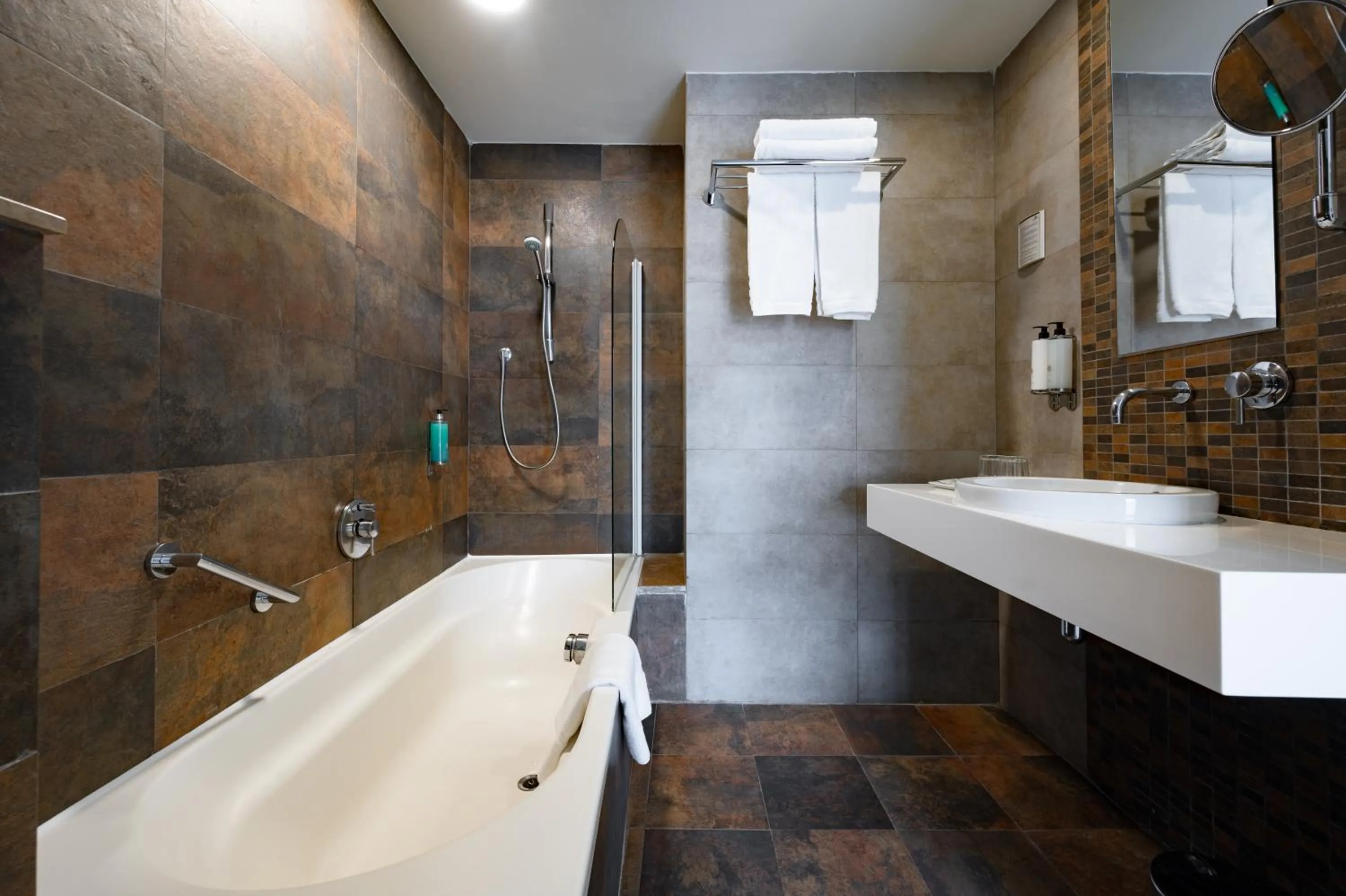 Bathroom in Maritim Antonine Hotel & Spa