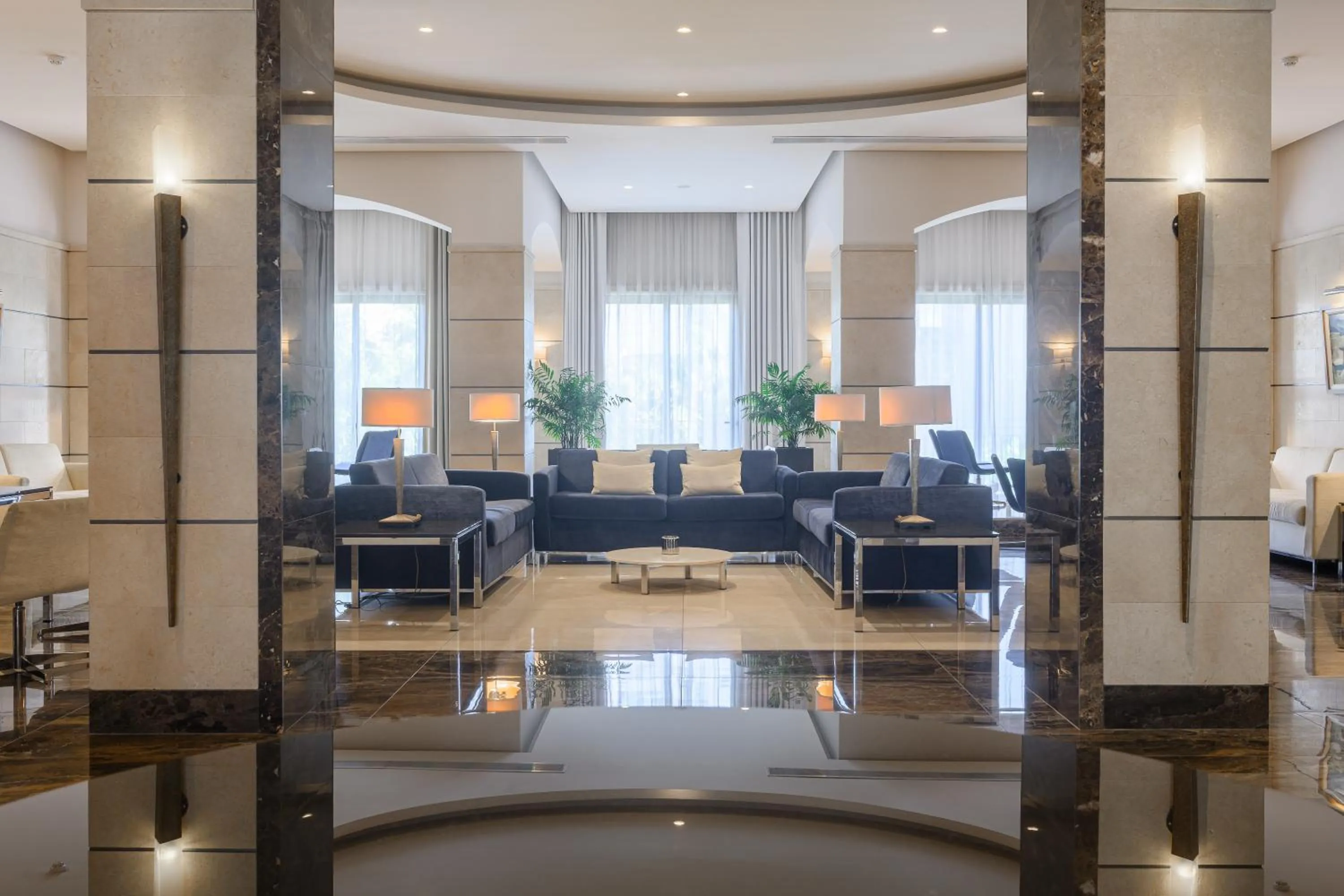 Living room in Maritim Antonine Hotel & Spa