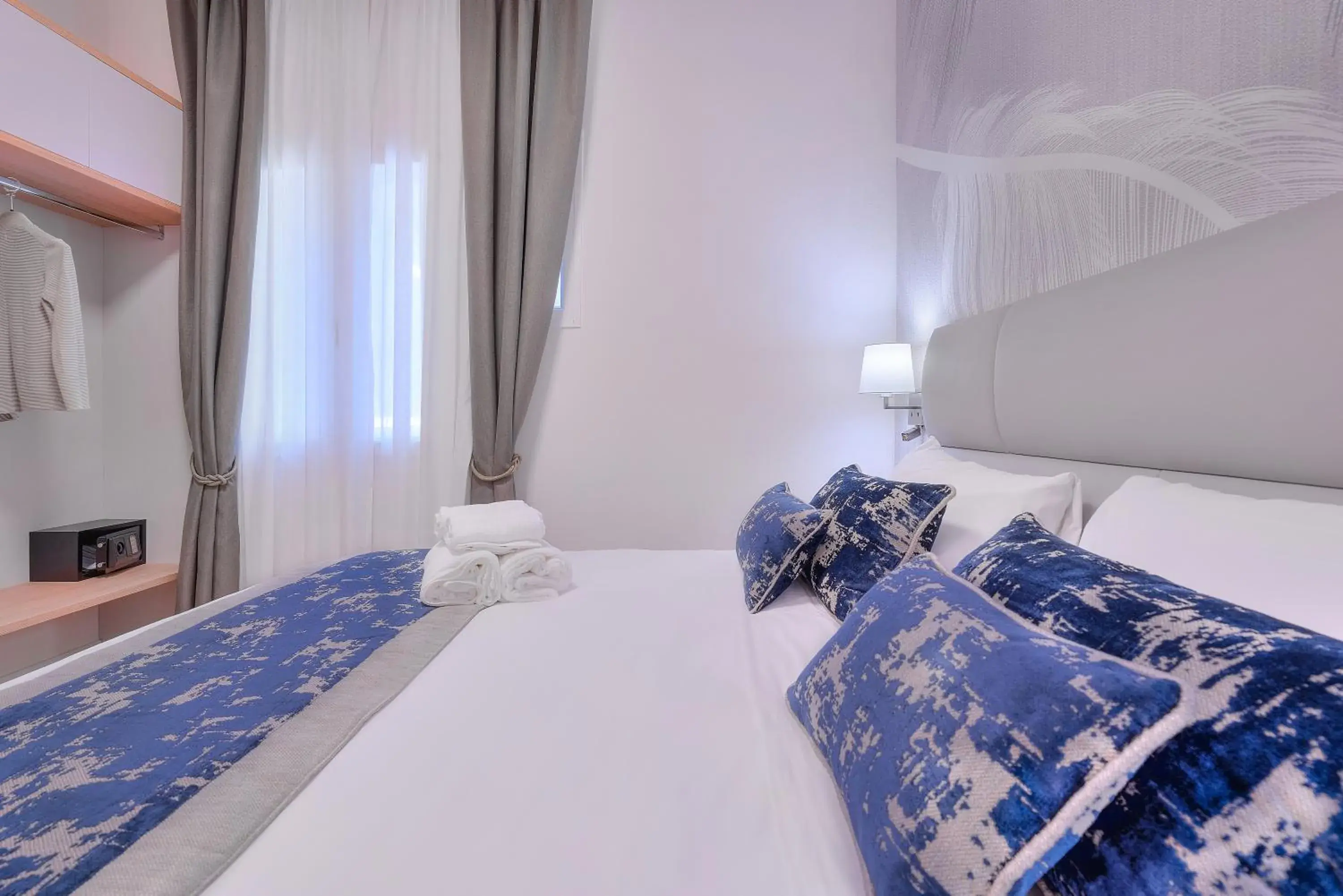 Double or Twin Room in Hotel Cosmos Double or Twin Room in Hotel Cosmos