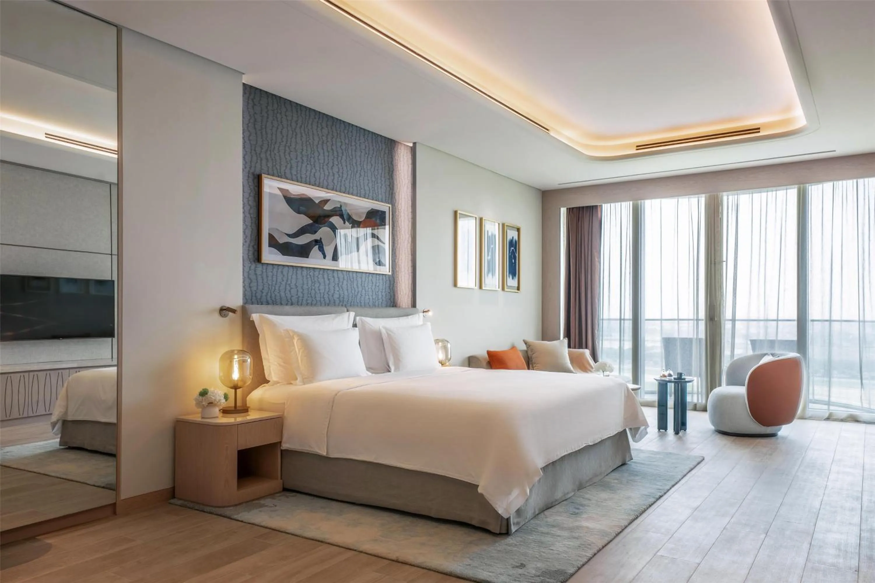 Bedroom, Bed in The Meydan Hotel Dubai