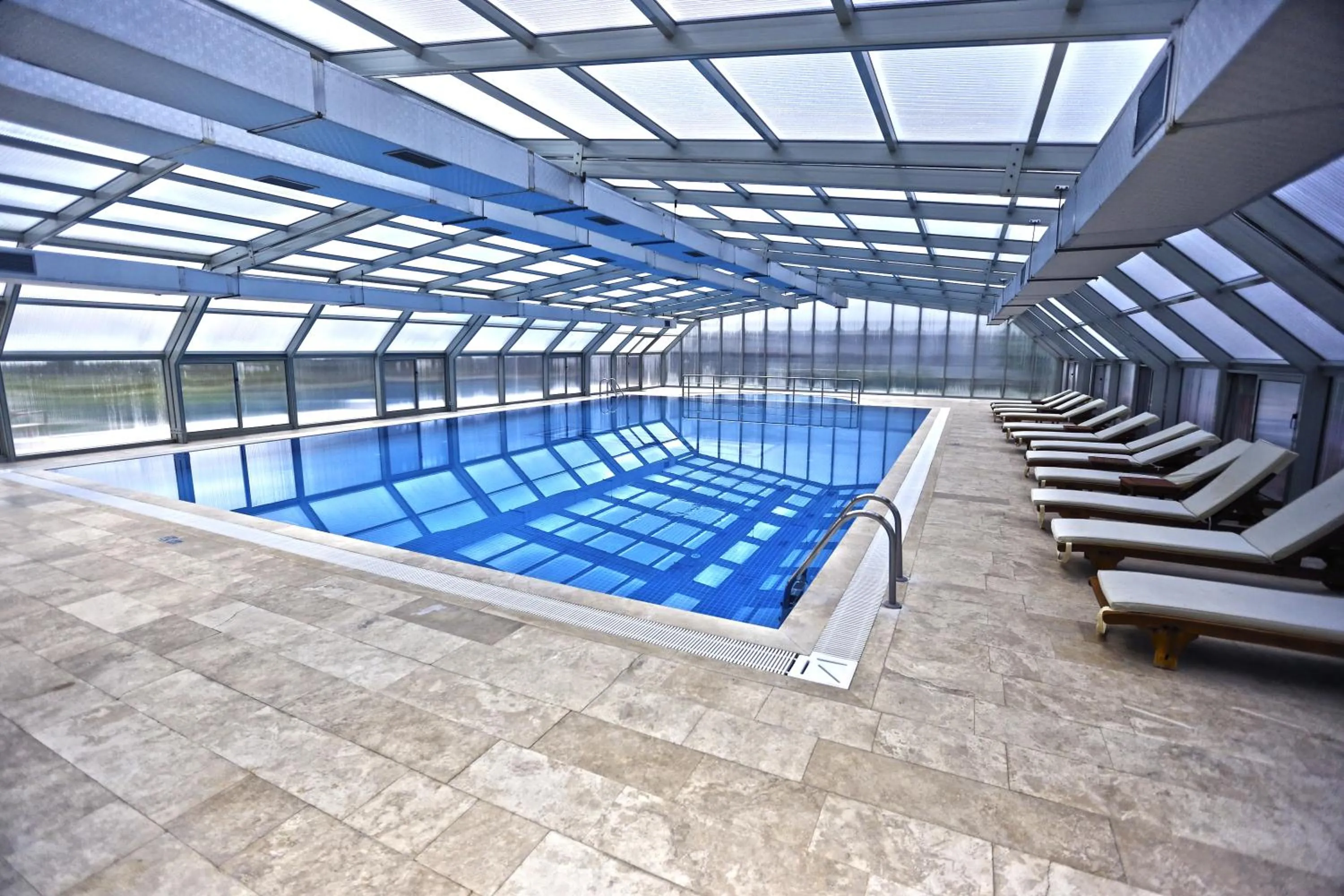 Swimming pool in Iksir Resort Town