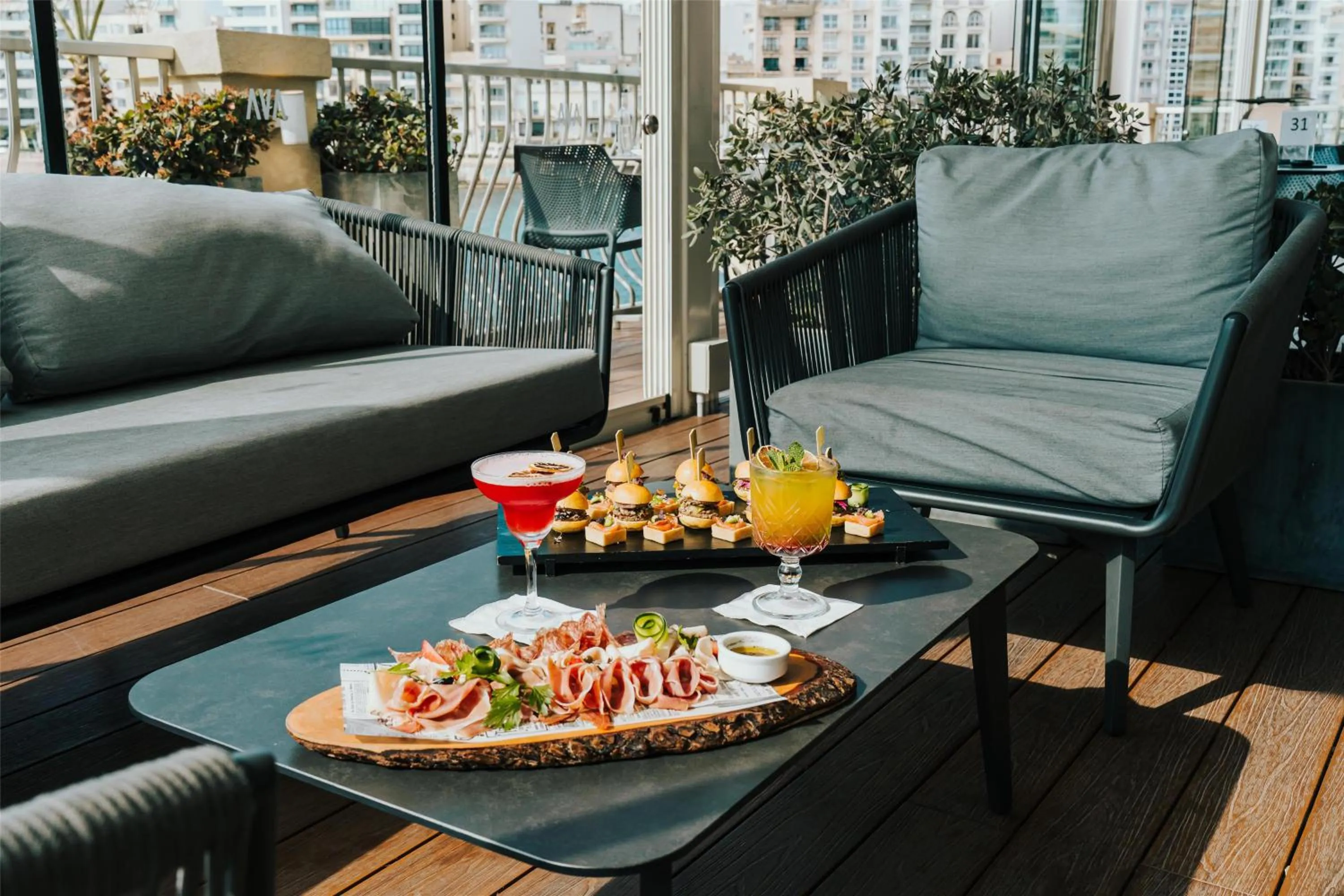 Food and drinks in Cavalieri Hotel Malta, a member of Radisson Individuals