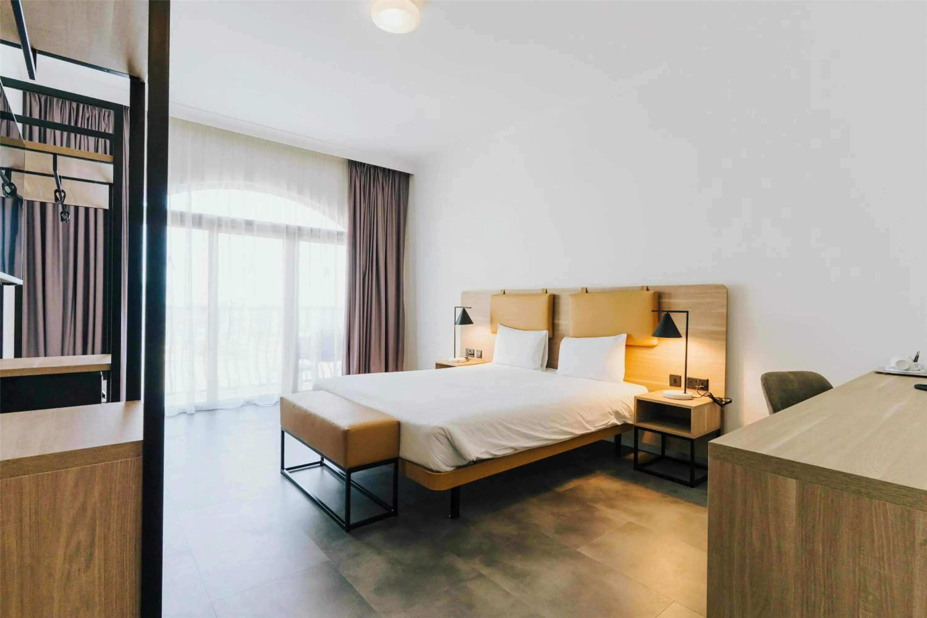 Bedroom, Bed in Cavalieri Hotel Malta, a member of Radisson Individuals