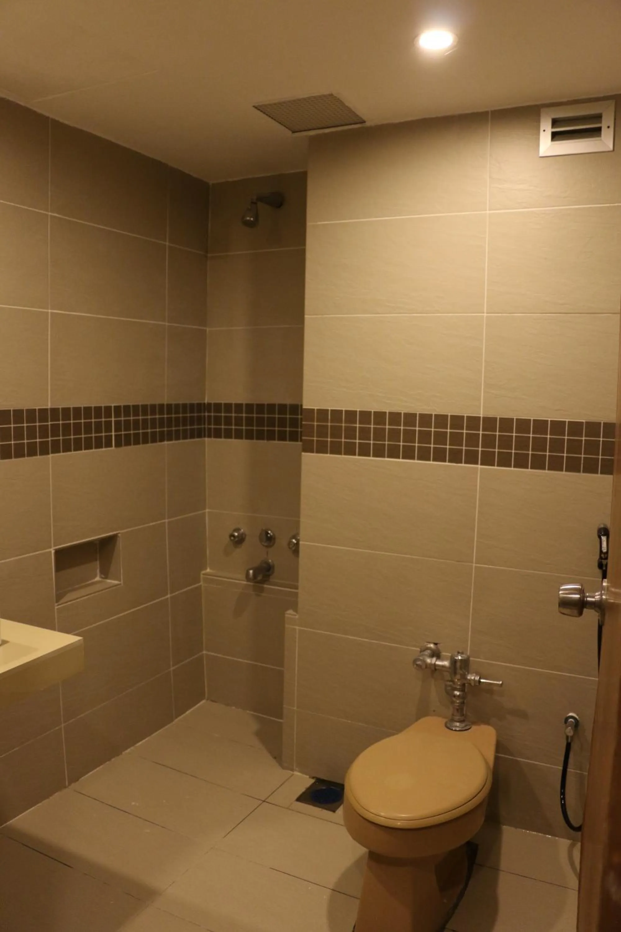 Bathroom in Eagle Bay Hotel