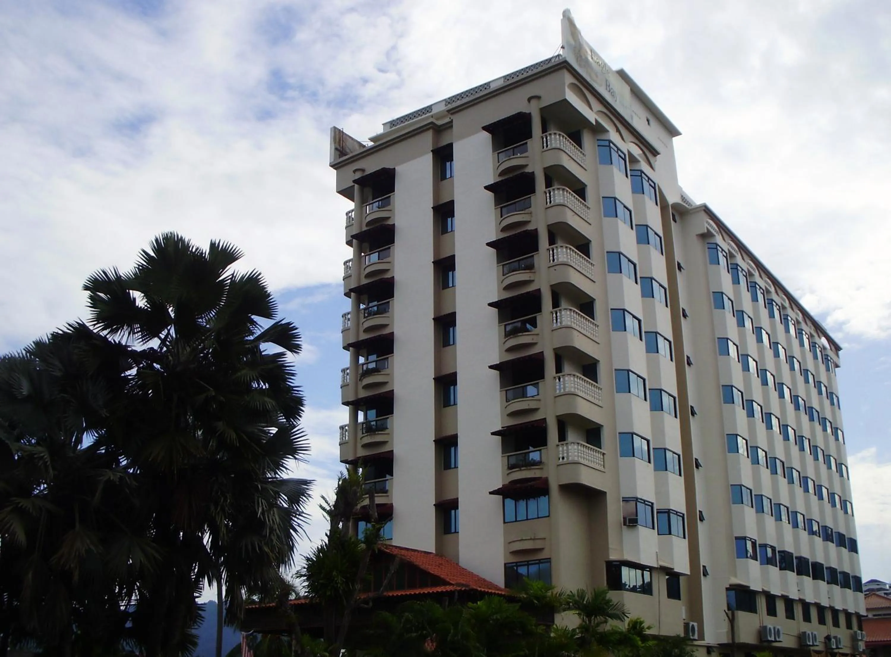 Facade/entrance in Eagle Bay Hotel