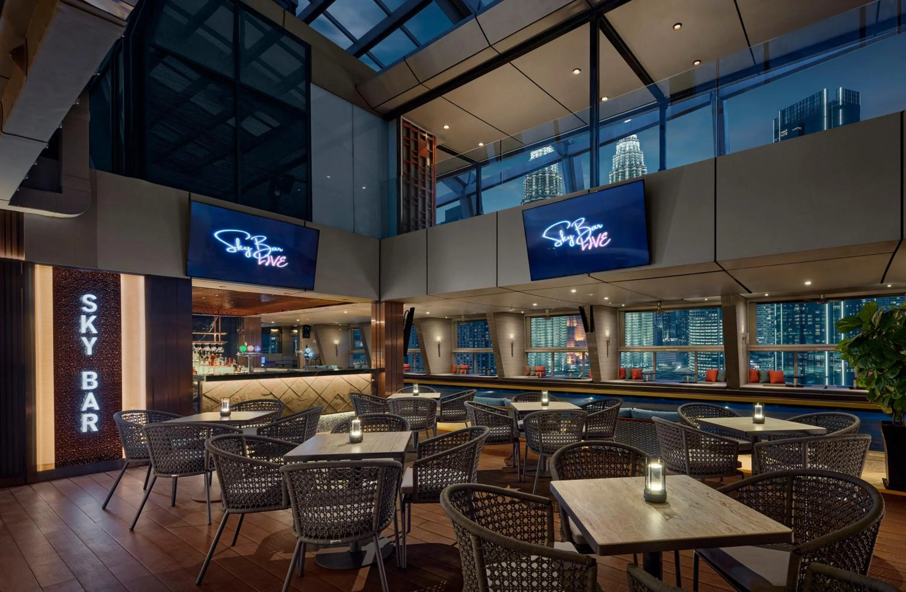 Restaurant/places to eat in Traders Hotel, Kuala Lumpur