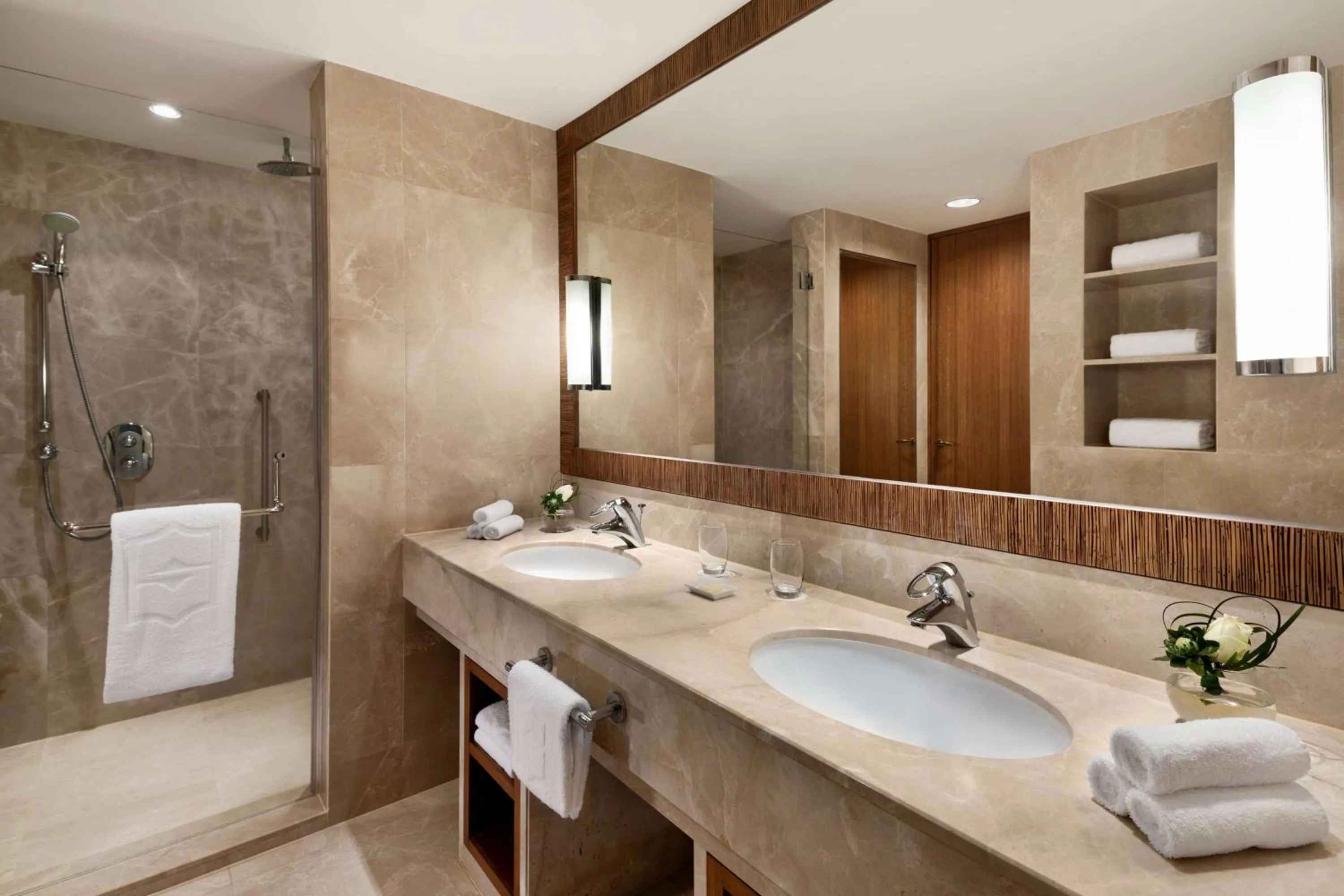 Bathroom in Shangri-La Rasa Sayang, Penang