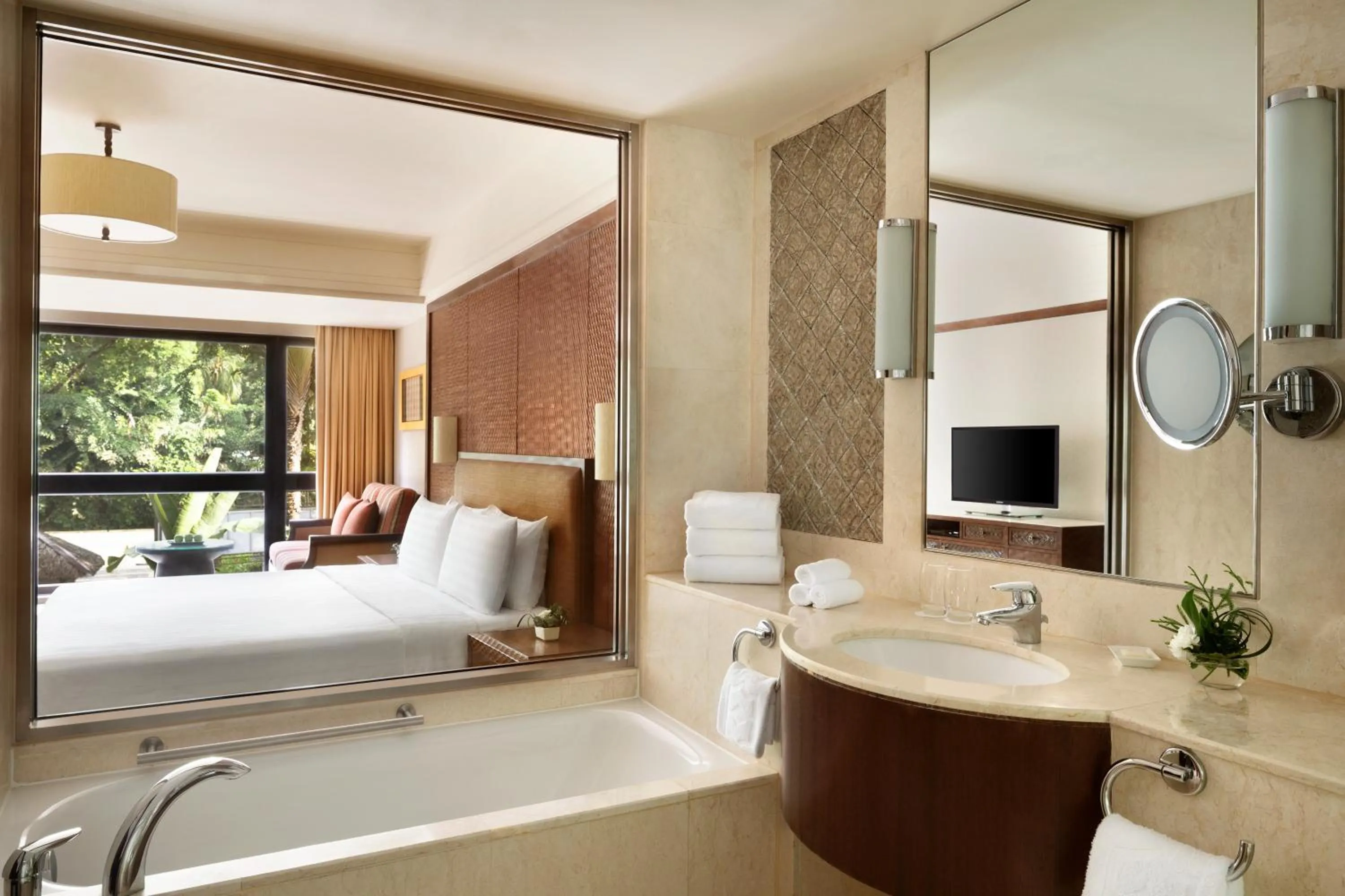 Toilet, Bed in Shangri-La Rasa Sayang, Penang