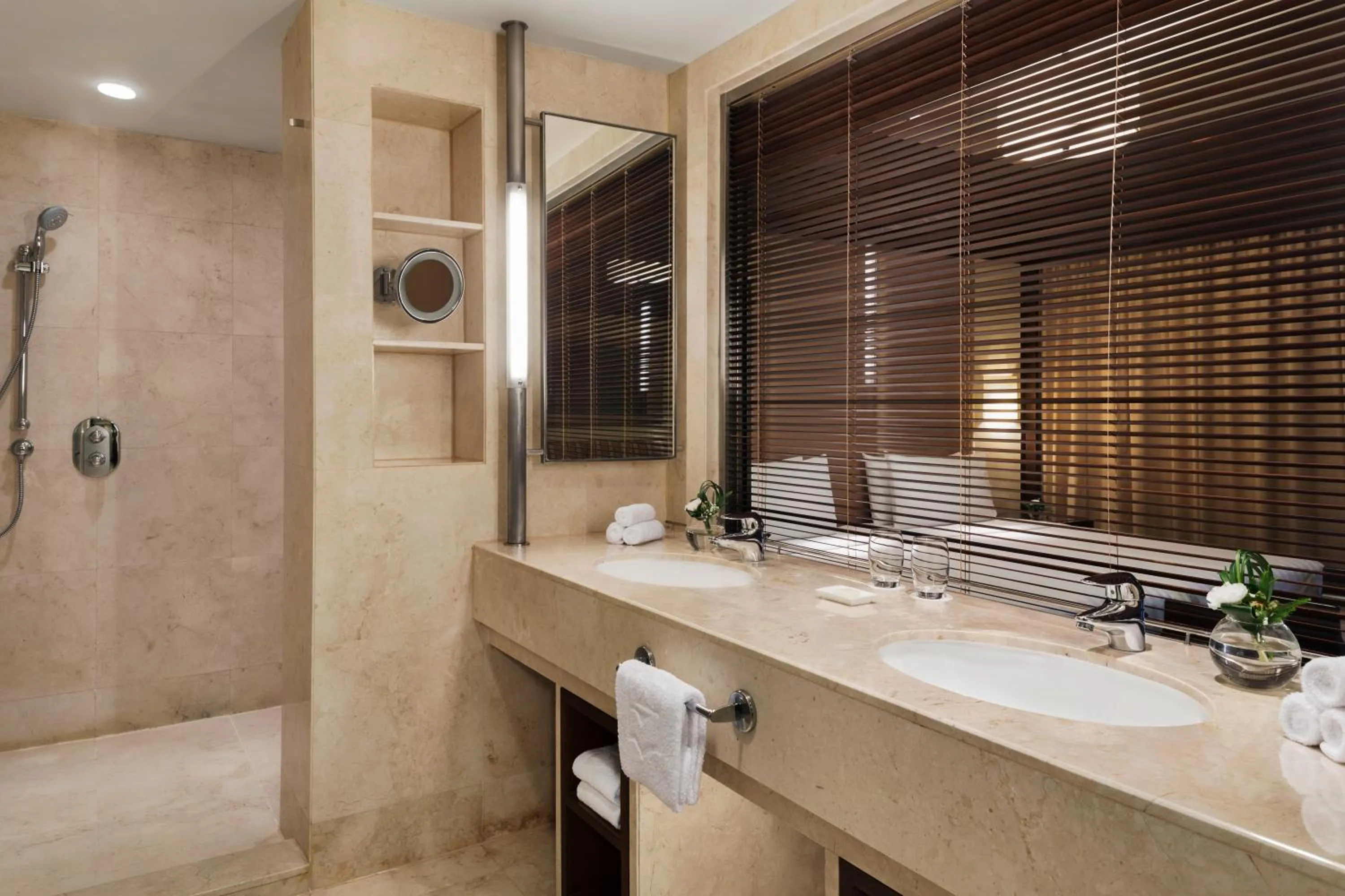 Toilet in Shangri-La Rasa Sayang, Penang