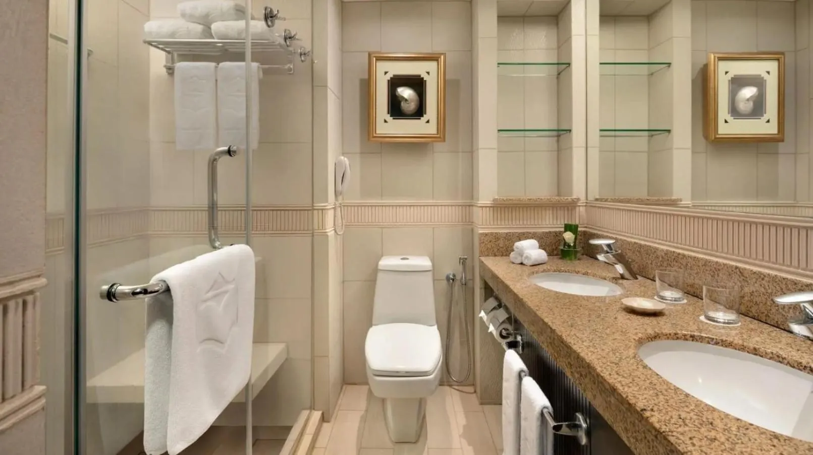 Shower in Shangri-La Golden Sands, Penang