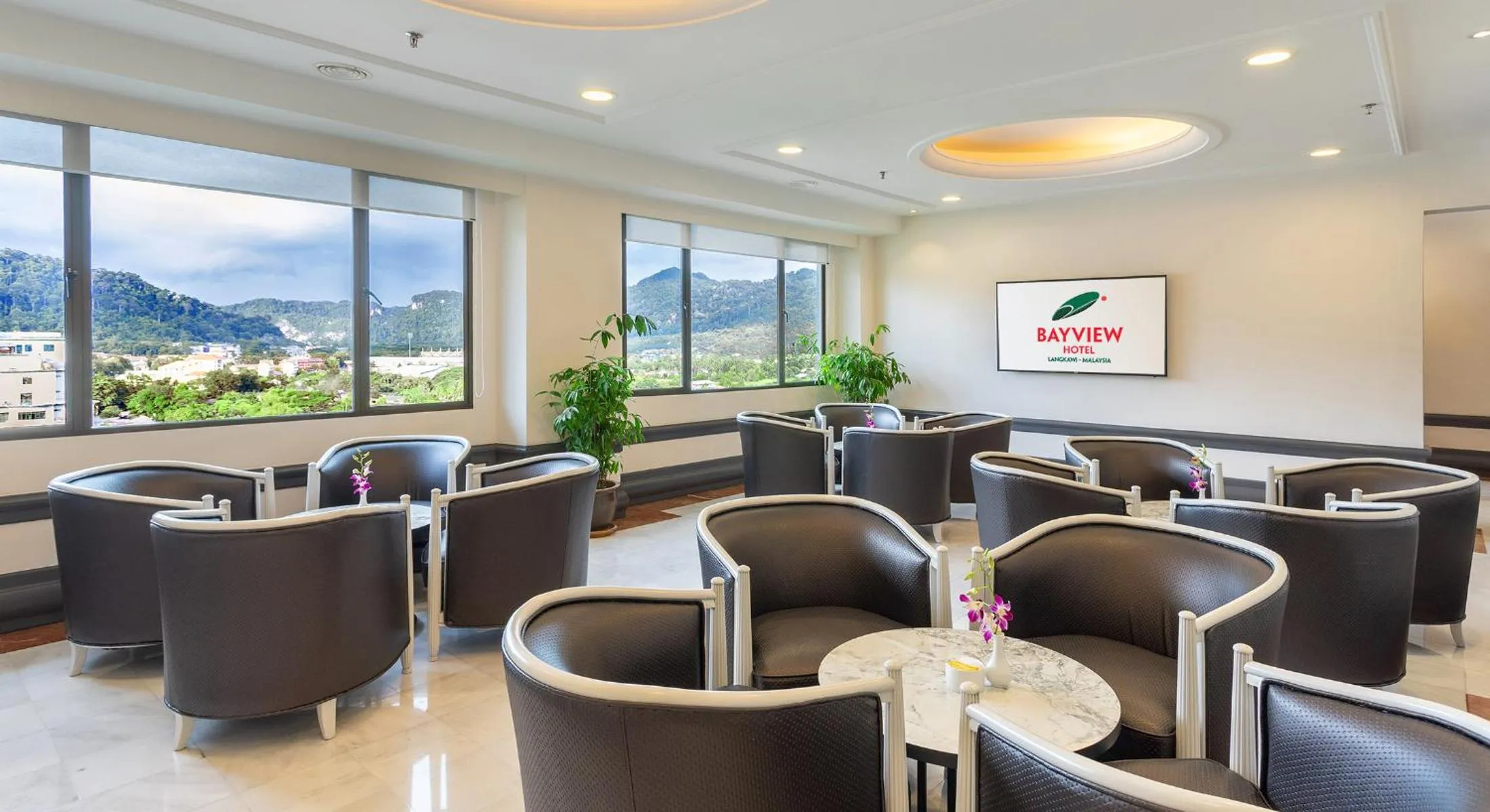 Food and drinks in Bayview Hotel Langkawi