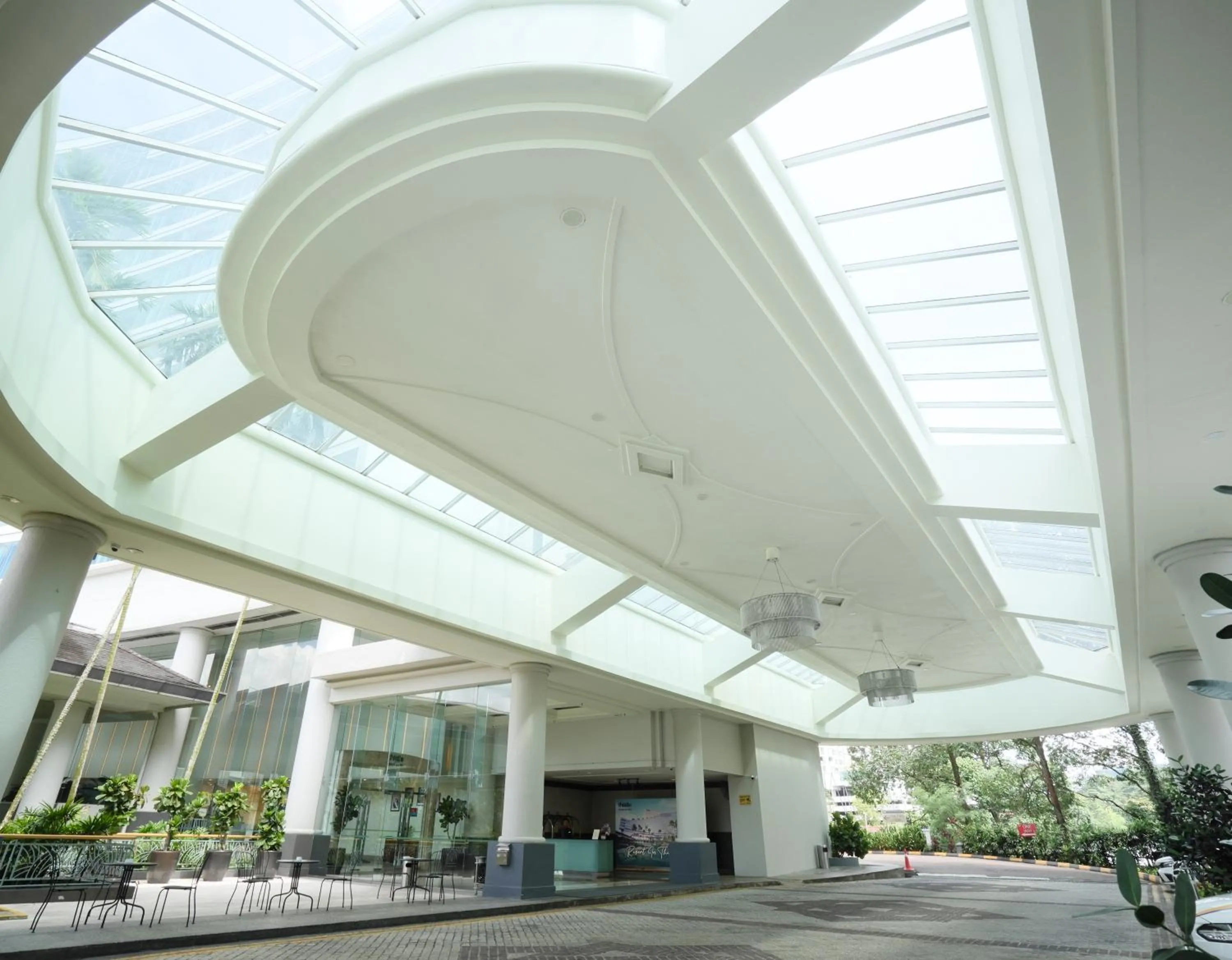 Facade/entrance in Thistle Johor Bahru