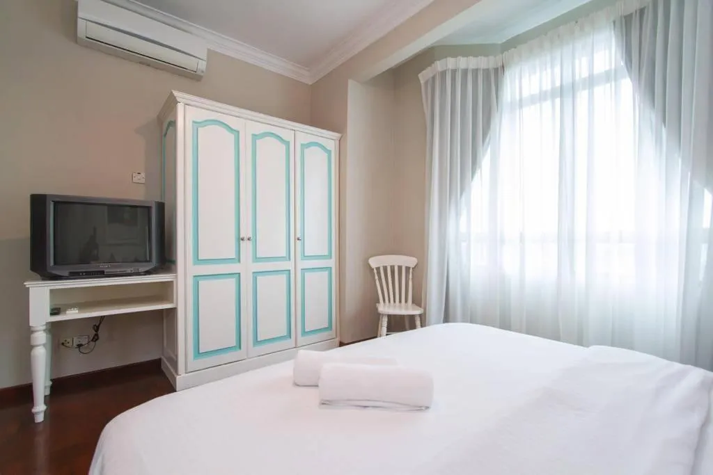 Bedroom, Bed in Century Bay Private Residences