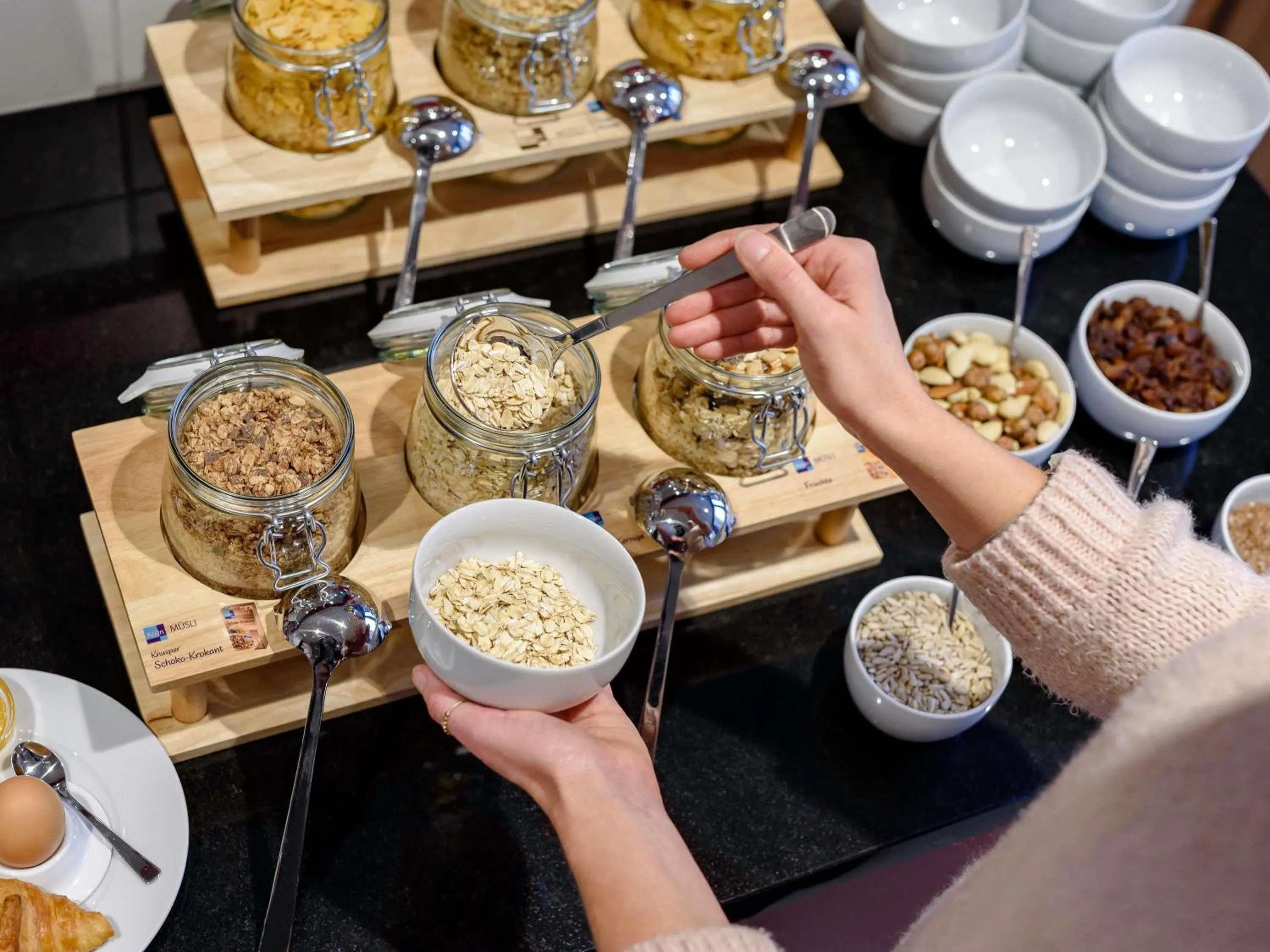 Breakfast in Aparthotel Adagio Frankfurt City Messe