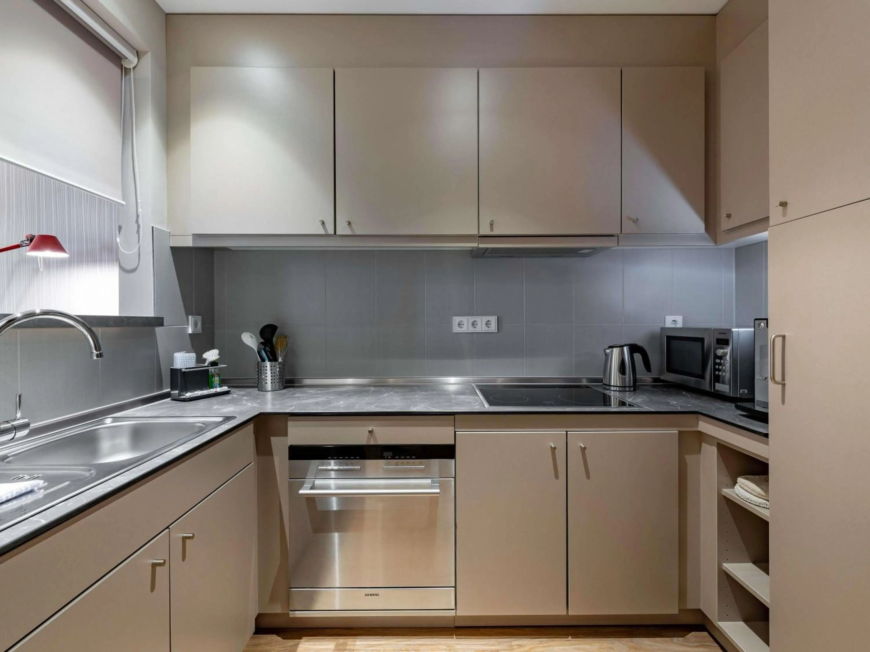 Bedroom in Aparthotel Adagio Frankfurt City Messe