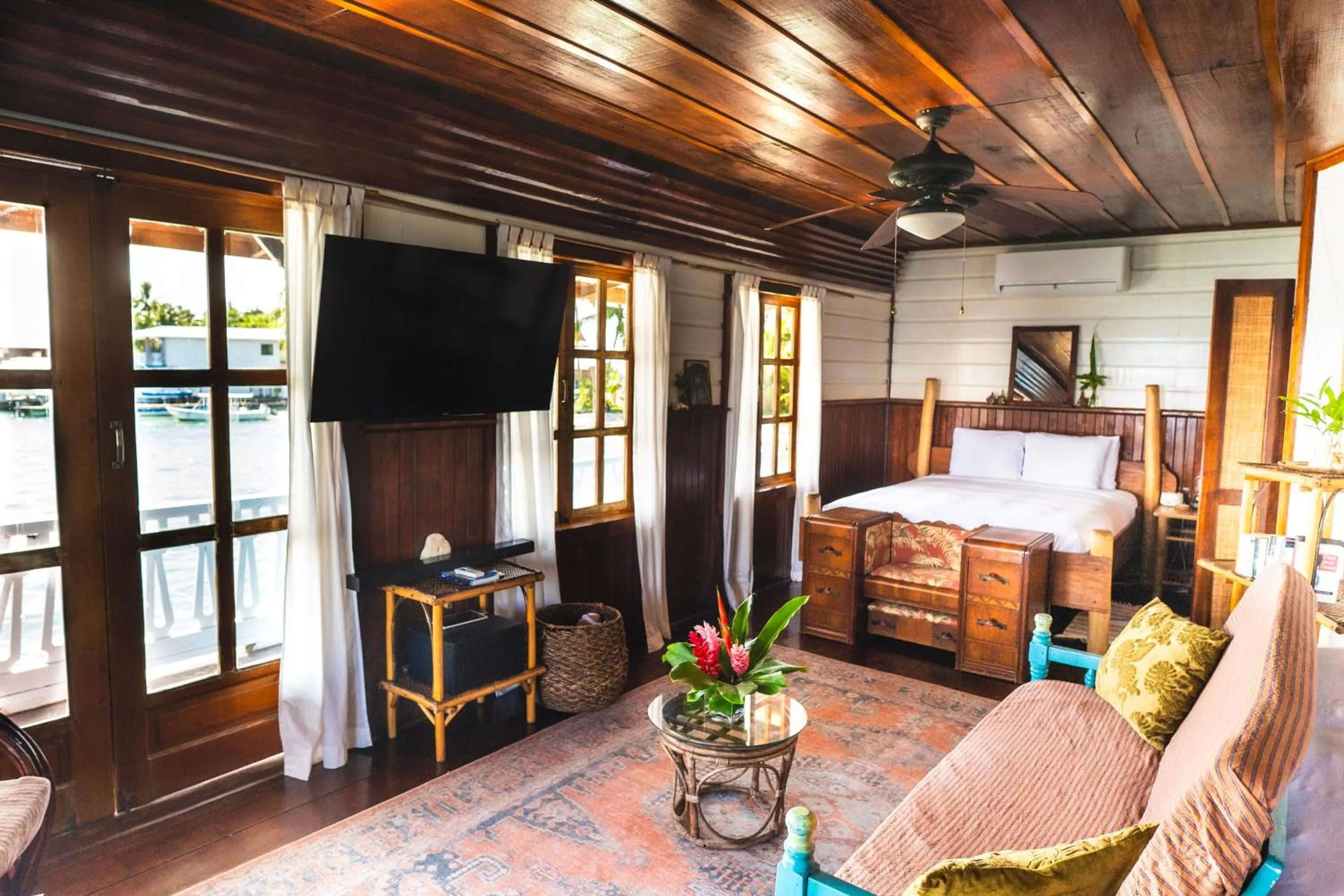 Bed in Casa Acuario Boutique Hotel