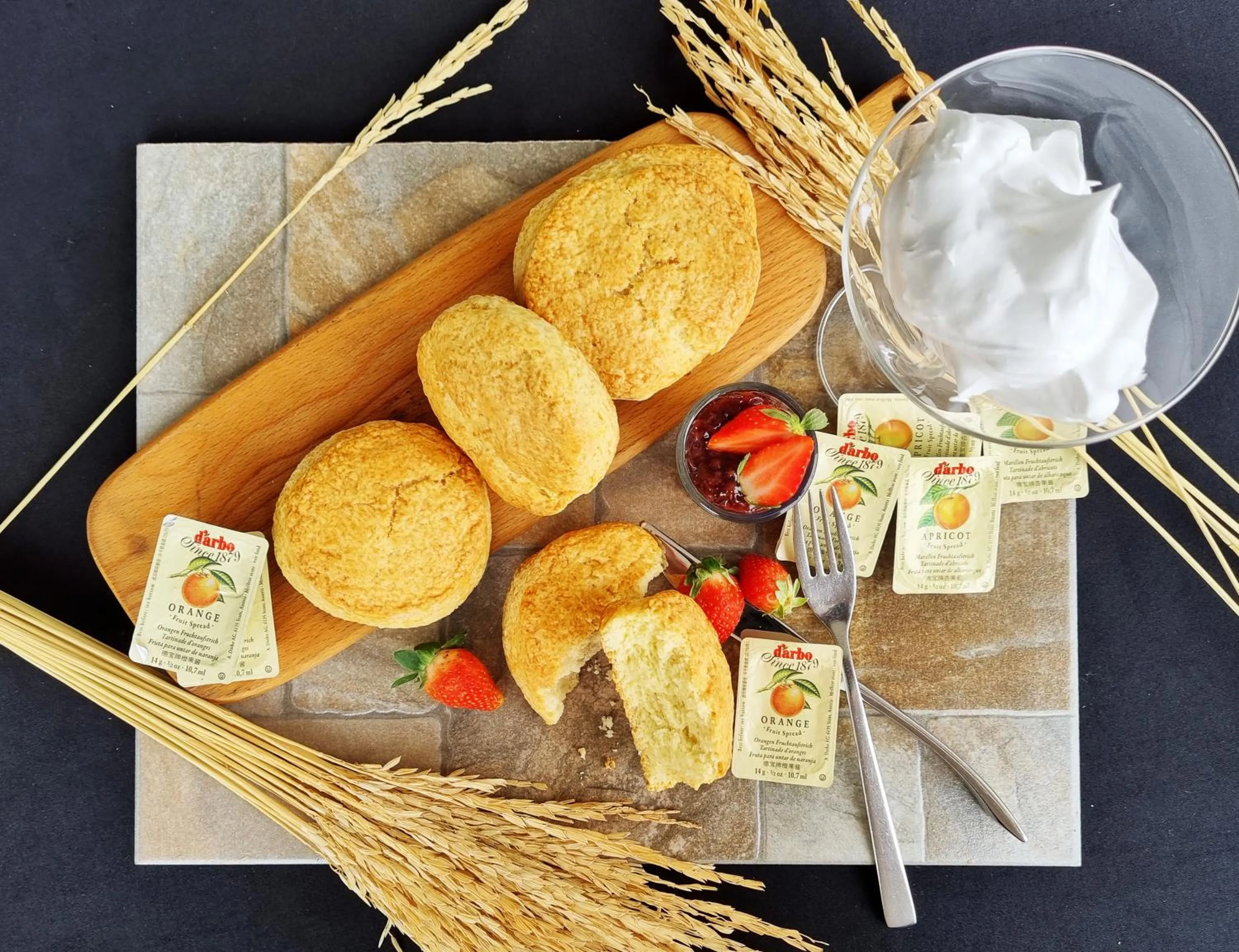 Restaurant/places to eat in Holiday Inn Melaka by IHG