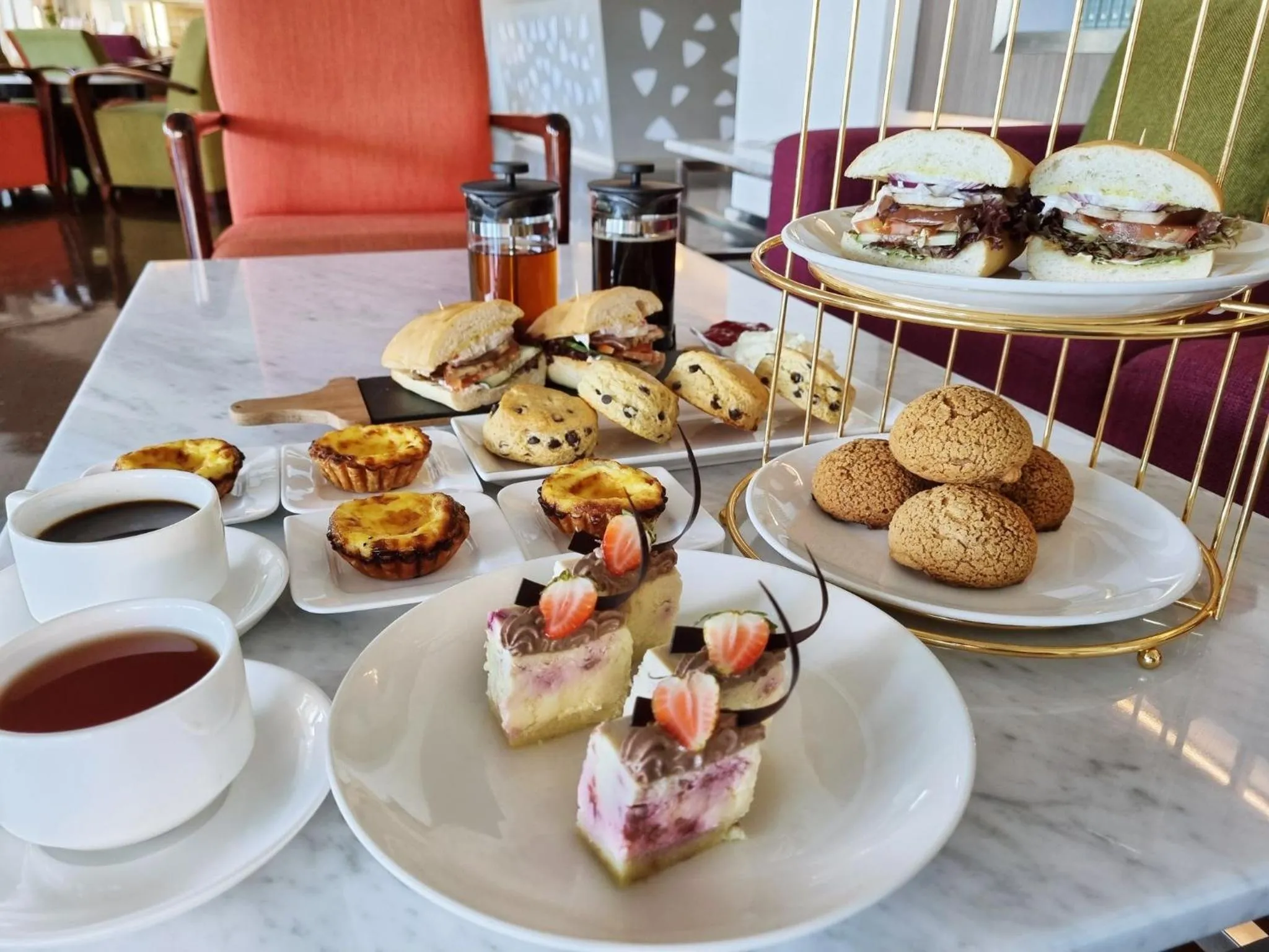 Restaurant/places to eat in Holiday Inn Melaka by IHG