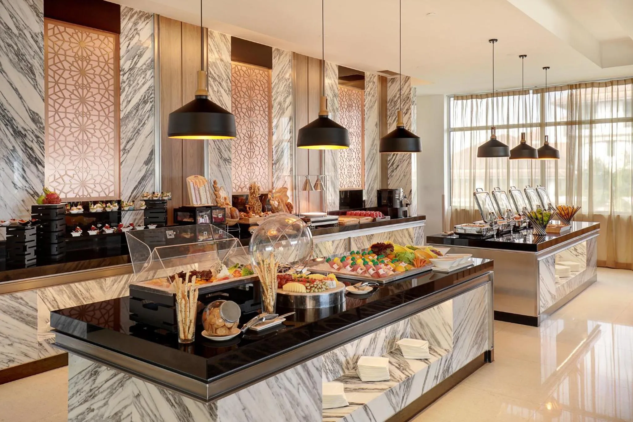 Lounge or bar in Holiday Inn Melaka by IHG