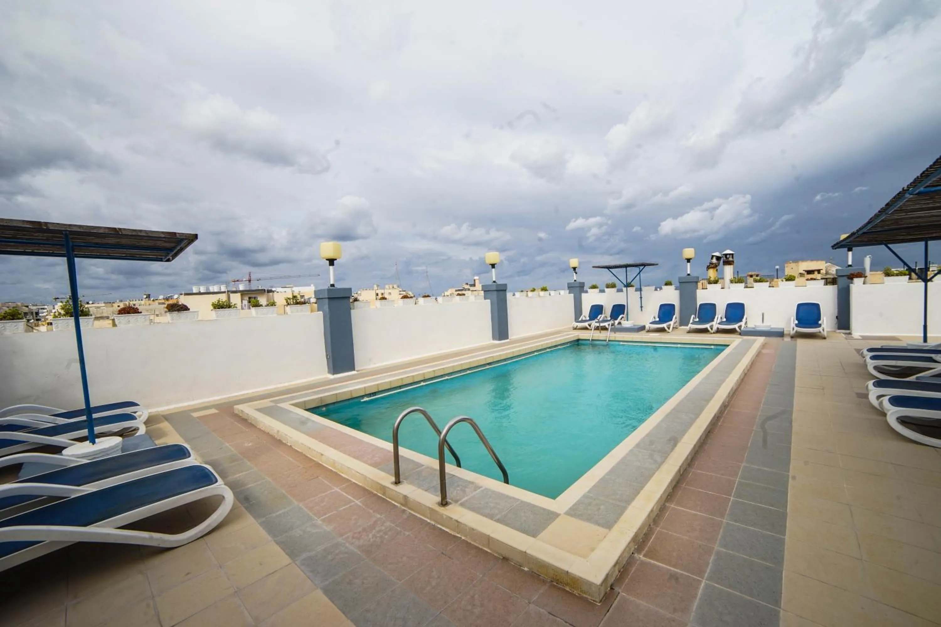 Swimming pool in Coral Hotel